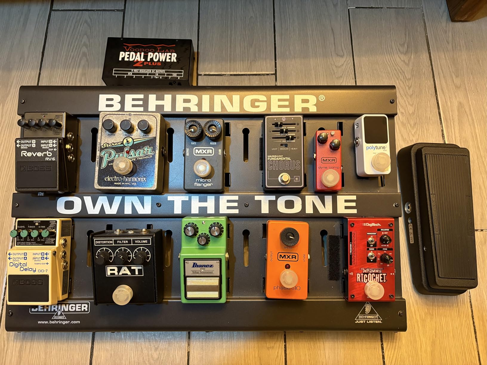 Walrus Audio Fundamental Series Fuzz customer photo 1