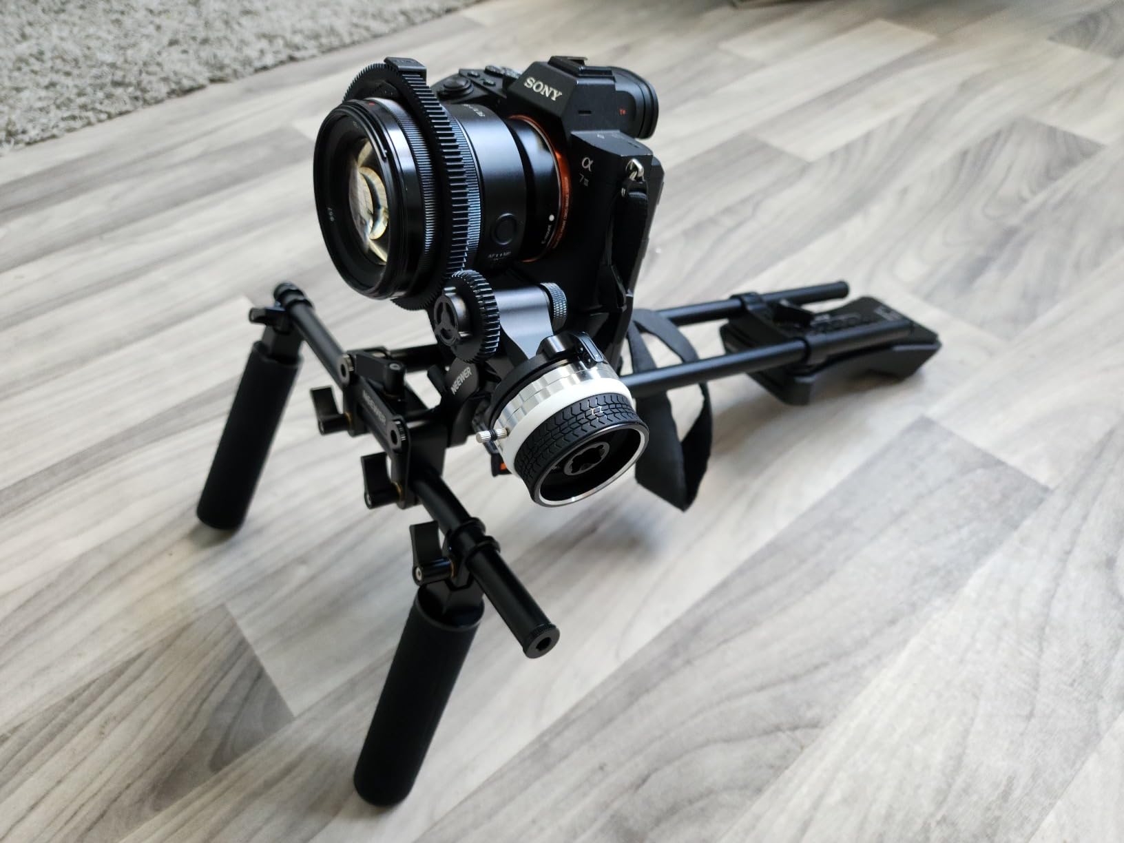 NEEWER Universal Shoulder Rig Kit, 16