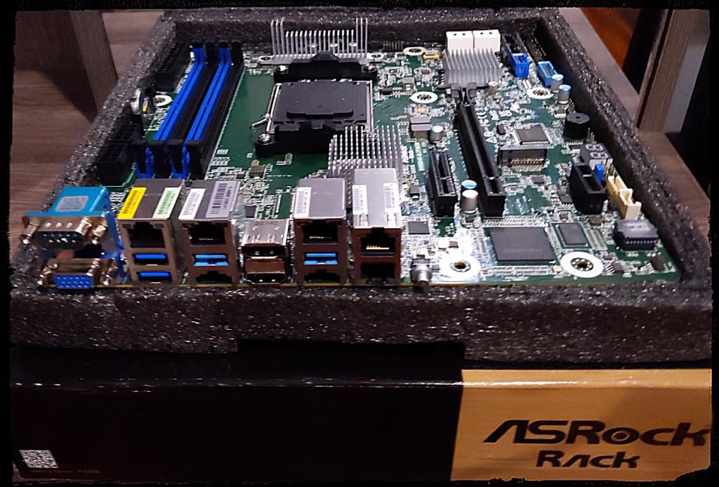 ASRock Rack B650D4U-2L2T/BCM Micro-ATX Server Motherboard AMD Ryzen 7000 Series B650E PCIe 5.0 Dual 10G LAN customer photo 1