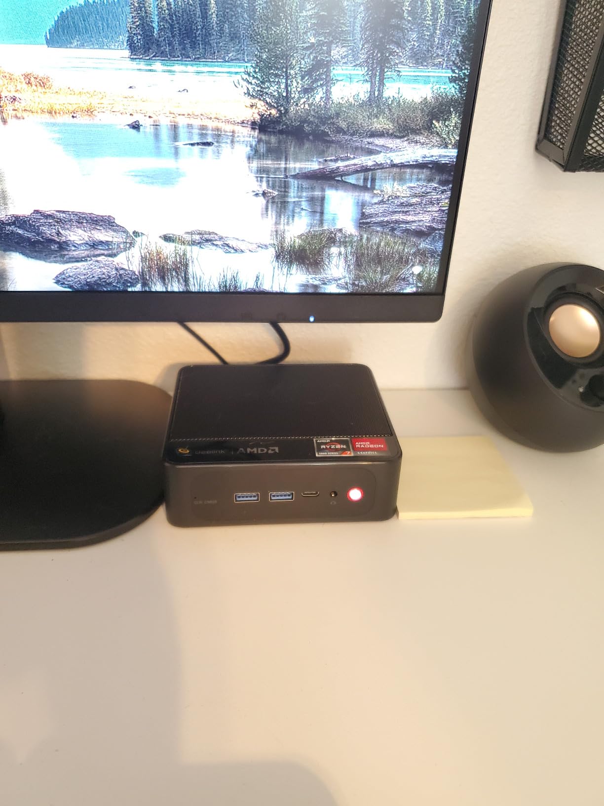 Beelink SER5 PRO Mini PC Ryzen 7 5850U (8C/16T, Turbo 4.4GHz), 16GB DDR4 RAM 500GB PCIe3.0 SSD, 2.5G LAN, Triple Display customer photo 1