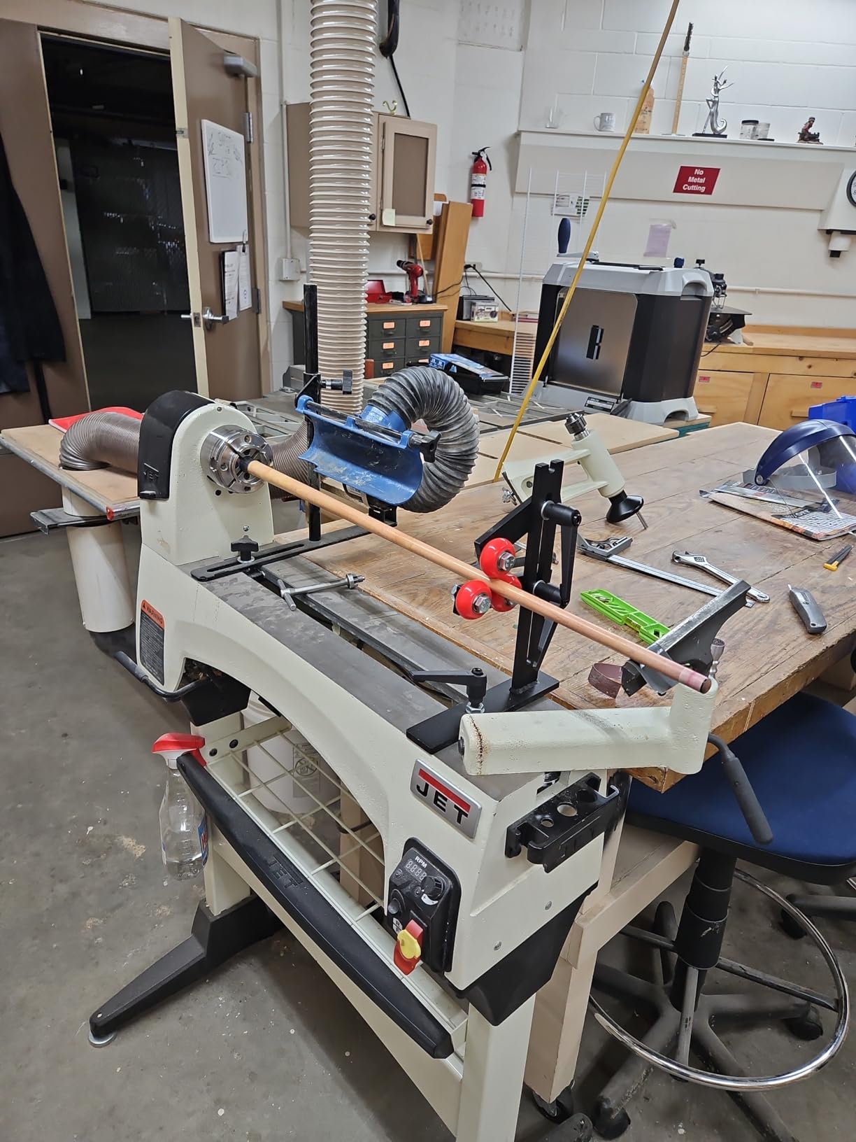 Wood Lathe Steady Rest, JAZORR L Shape Woodworking Steady Rest with Three Metal Fixing Wheels customer photo 2