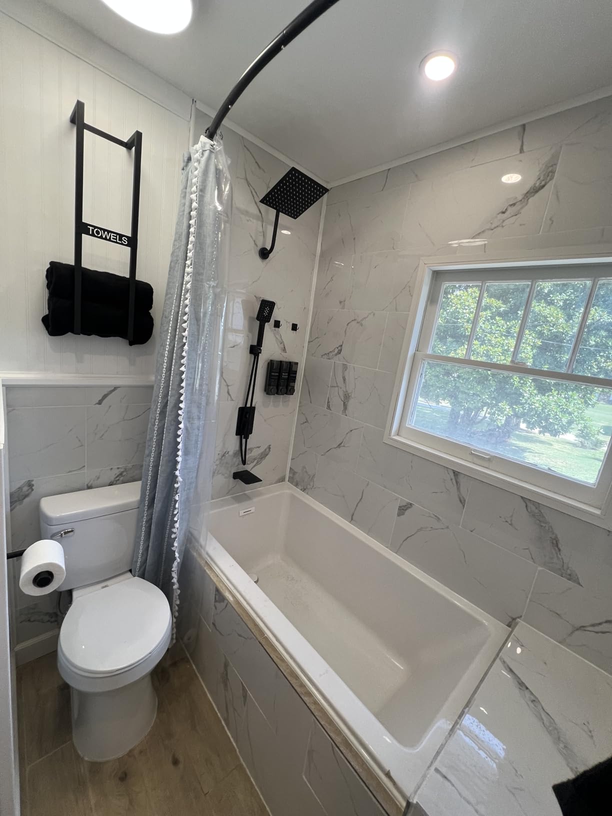 Homewerks 7141-50-G4 Bathroom Fan Integrated LED Light Ceiling Mount Exhaust Ventilation Ultra Quiet 0.7 Sones 50 CFM, White customer photo 2