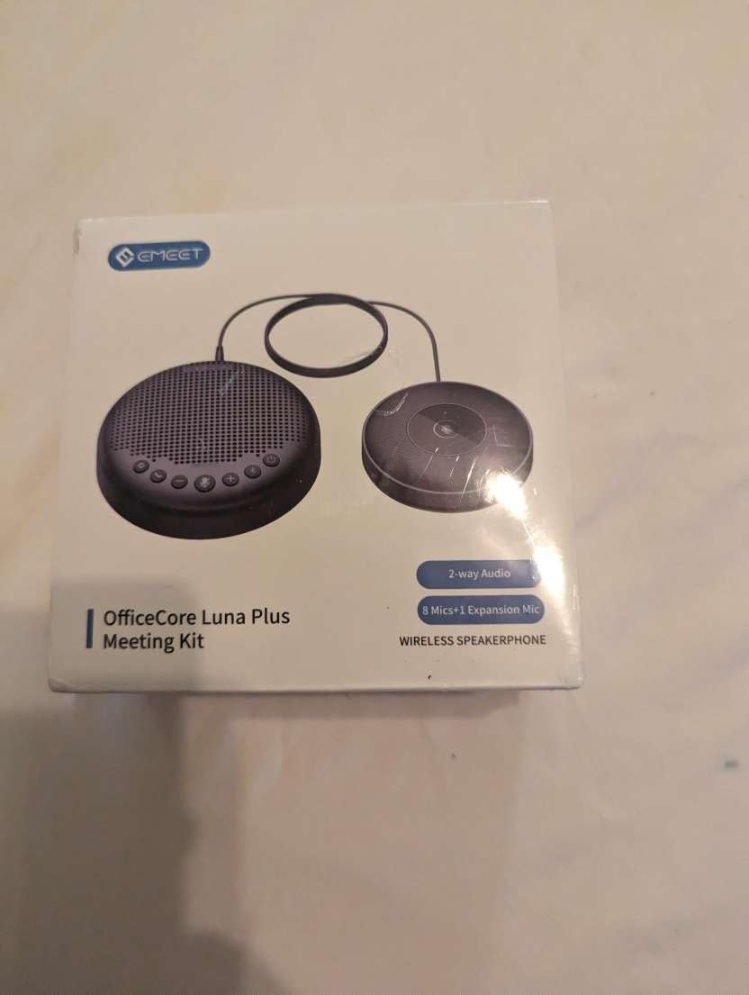 EMEET Conference Speaker and Microphone w/8+1 Mics, 360° Voice Pickup, Noise Reduce, Bluetooth/USB/Dongle Speakerphone for 14 People w/Daisy Chain for 25, Compatible w/Leading Platforms, 2025 Version customer photo 1