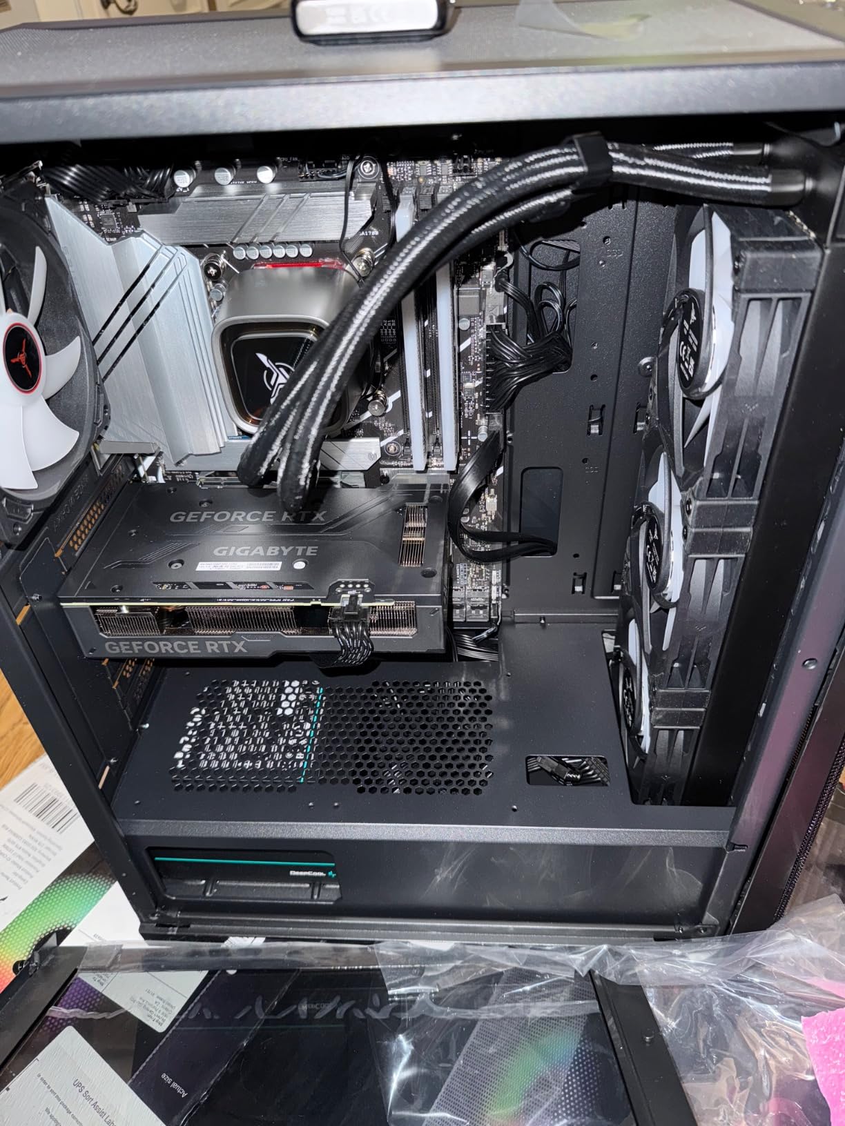 Skytech Gaming Chronos Gaming PC Desktop - Intel Core i7 13700K 3.4 GHz, NVIDIA RTX 4070, 1TB NVME SSD, 32GB DDR5 RAM RGB, 750W Gold PSU, 360mm AIO, 11AC Wi-Fi, Windows 11 Home 64-bit, Black customer photo 1