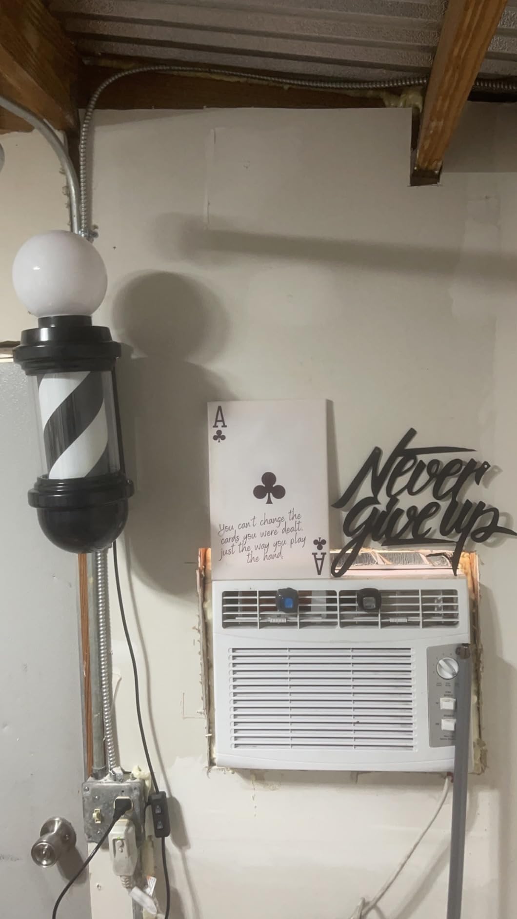 20'' Mini Black Barber Pole Light customer photo 1