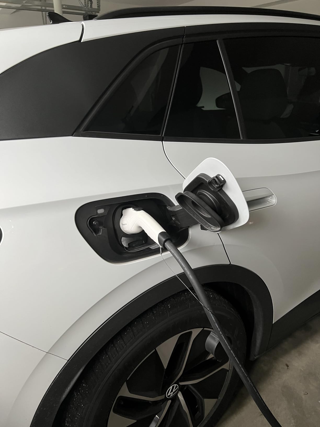 PRIMECOM 80 Amp 22KW 220Volt Level-2 Smart Electric Vehicle EV Charging Station - 30 Feet Cord customer photo 1