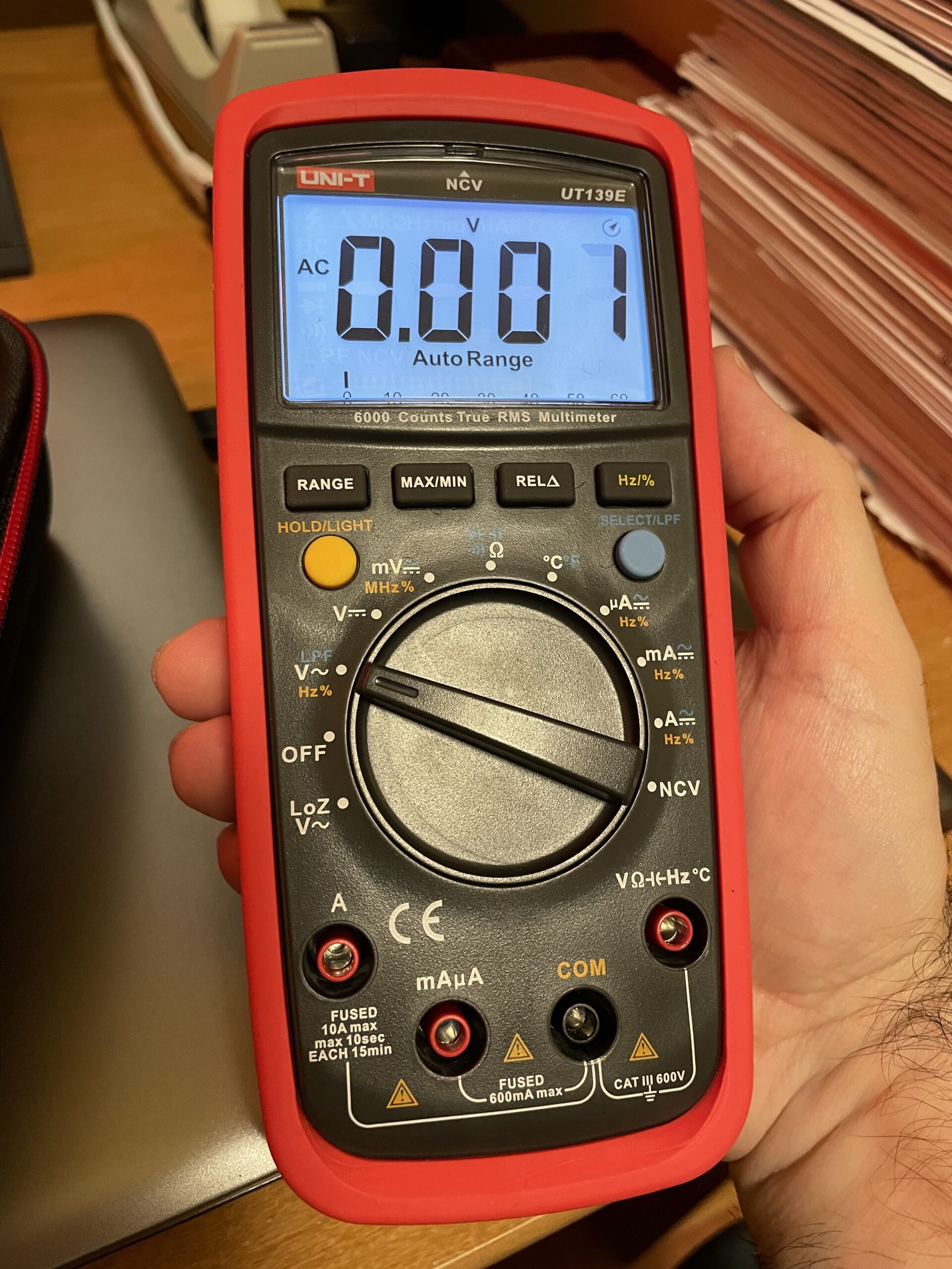 UNI-T Multimeter Tester True RMS UT60BT Temperature Measurement,NCV,Duty Cycle,Diode Test,Digital Voltmeter & Ohm Meter,Smart Multimeter 1000V for Electrical Troubleshooting customer photo 1