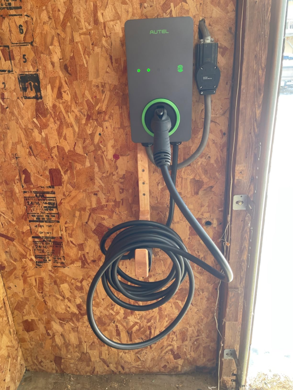 Autel Home Smart Electric Vehicle (EV) Charger up to 50Amp, 240V, Indoor/Outdoor Car Charging Station with Level 2, Wi-Fi and Bluetooth Enabled EVSE, Hardwired, 25-Foot Cable, Sierra Blue customer photo 1