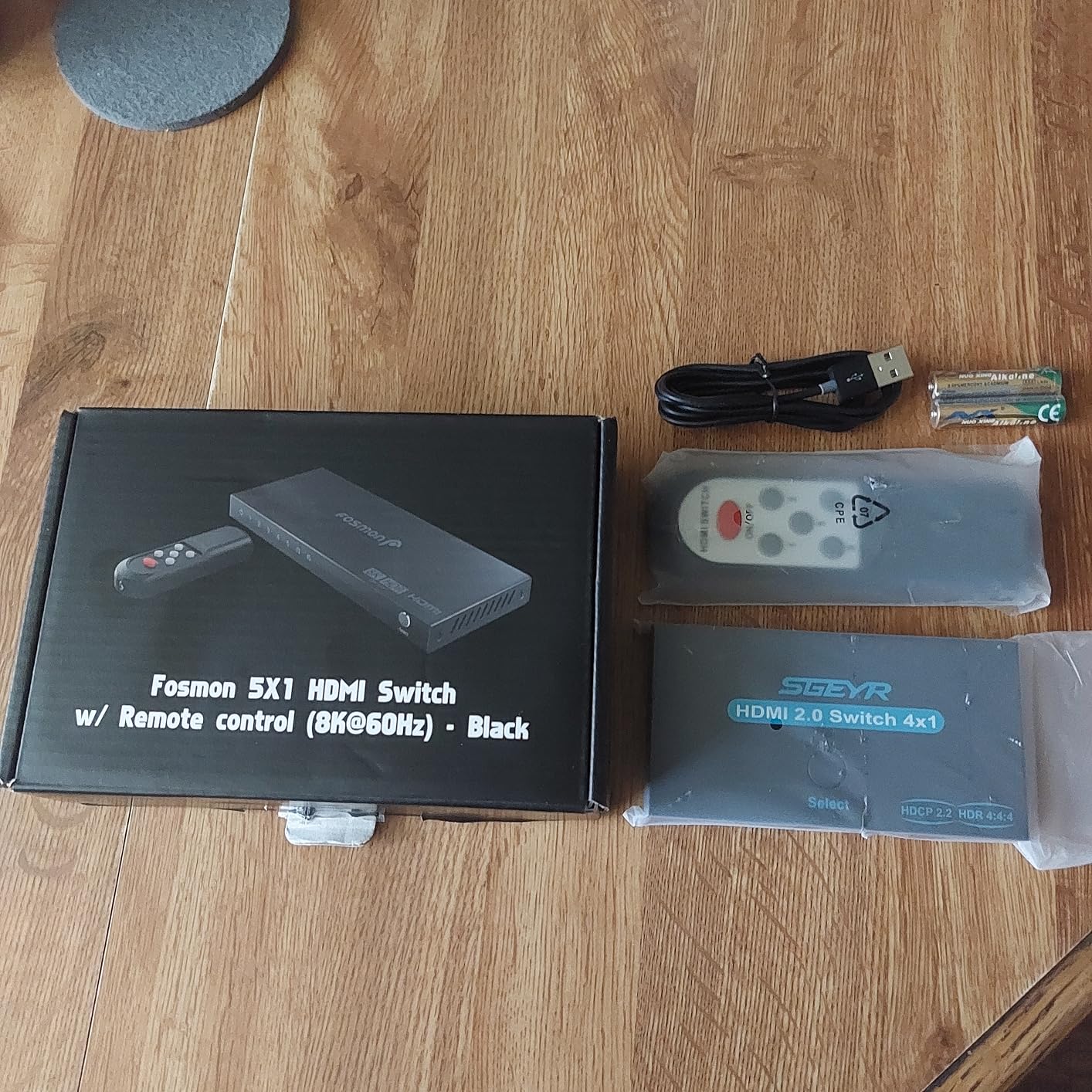 Fosmon 5-Port HDMI 8K Switch with Remote, Support 8K@60Hz 4K@120Hz HDR10+ HDCP 2.3 High Speed 48Gbps 5 in 1 Out Auto-Switching 5x1 HDMI 2.1 Switcher Splitter Hub Compatible with PS5, Xbox X, Apple TV customer photo 1