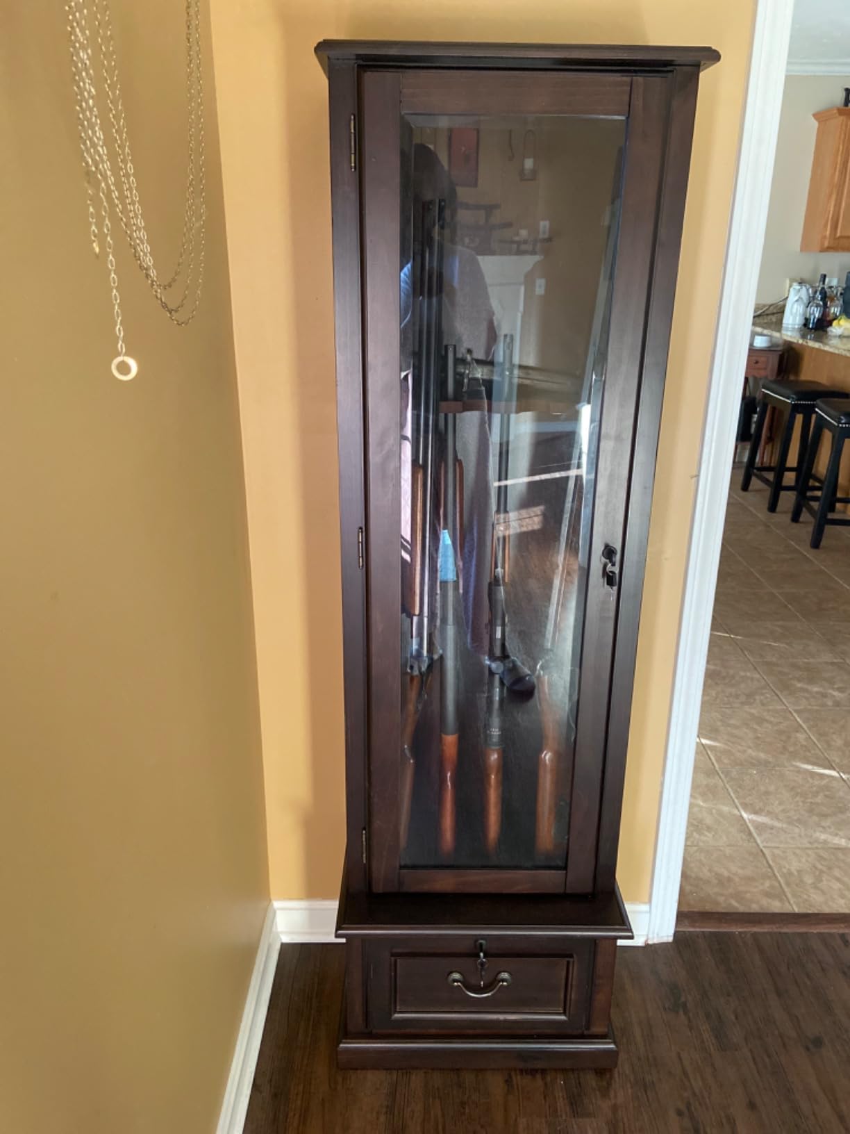 American Furniture Classics Model 650 8 Gun Cabinet with Locking Glass Door customer photo 2