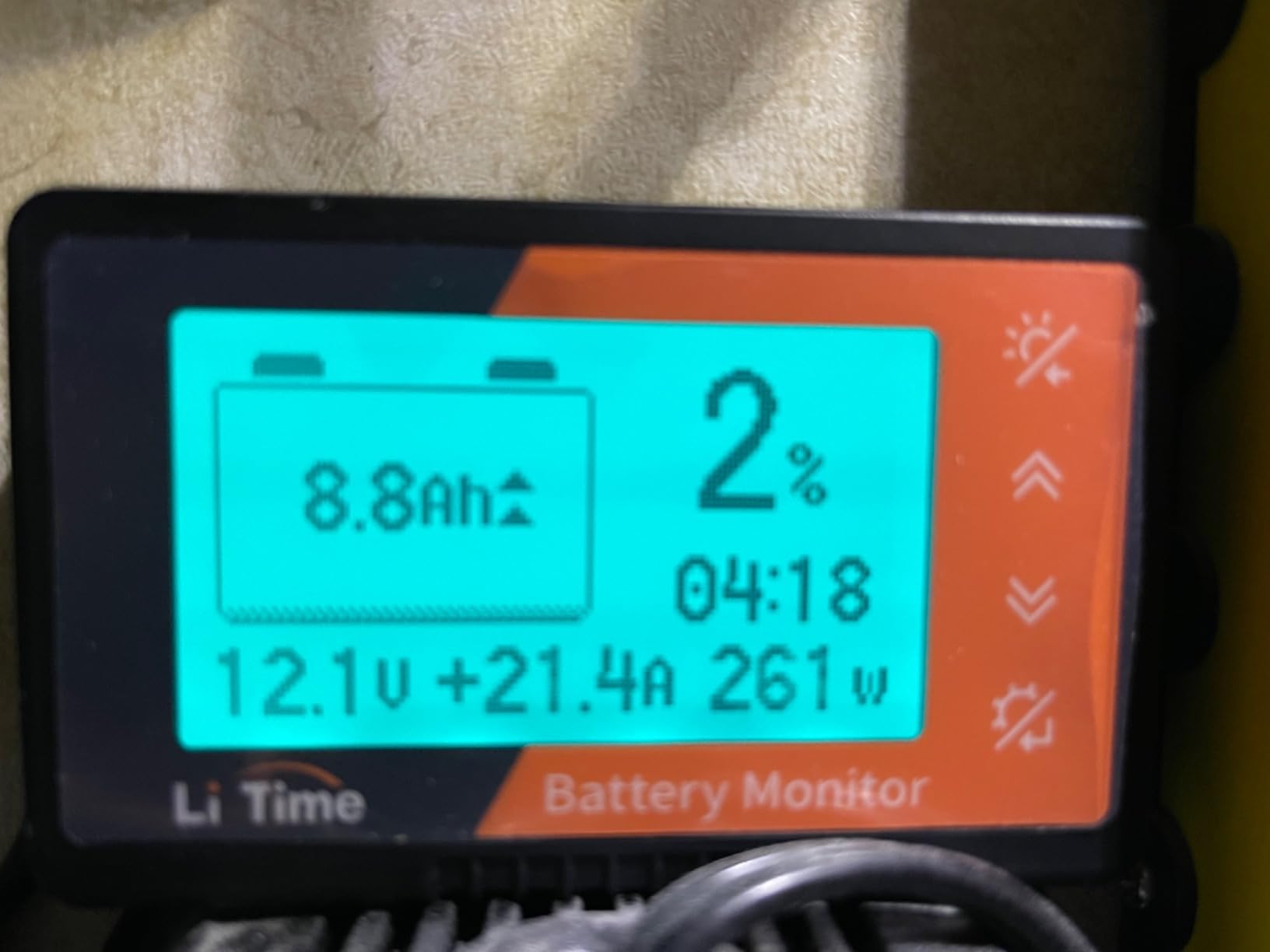 LiTime 500A Battery Monitor with Shunt, 8V-120V Battery Monitor for RV Motorcycle Golf Cart Solar Panel with LCD Backlight Screen Buzzer Alarm, Capacity Percentage Time Power Voltmeter Display customer photo 2