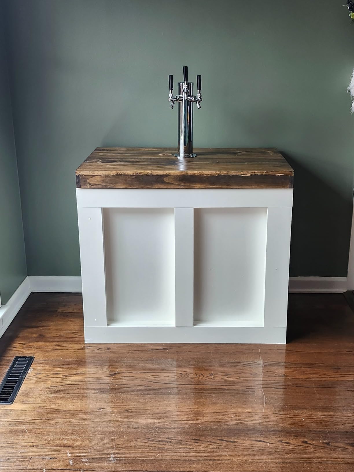 TMCRAFT Triple Faucet Draft Beer Tower Dispenser, Polished Stainless Steel Beer Tower Dispenser Kit with Pre-Assembled Tubing and Self-Closing Faucet Shanks for Parties, Bars, Pubs, and Restaurants customer photo 2