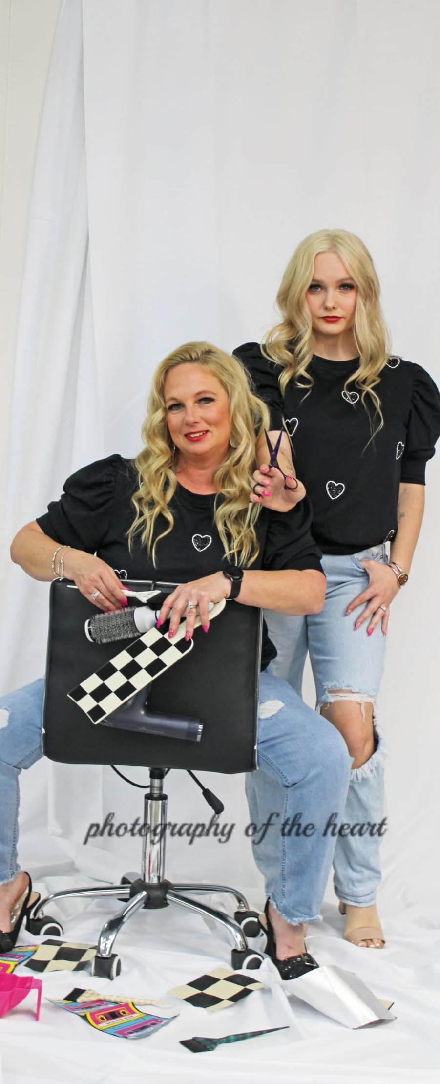 10X12ft Green Screen Backdrop for Photography, LCUIRC Chromakey Polyester Collapsible Greenscreen Background for Streaming, Photography, Zoom Meeting, Video Editing, Podcasting customer photo 2