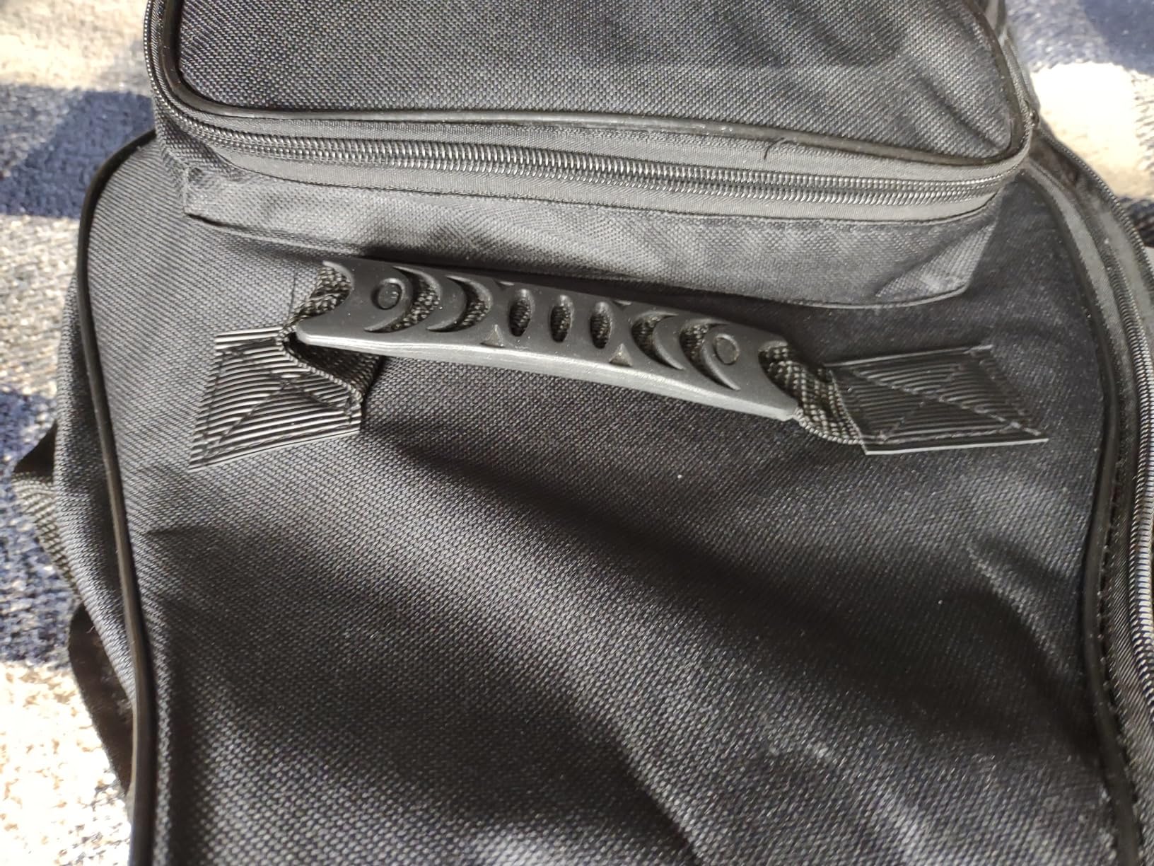 39 Inch Electric Guitar Bag 7mm Padding Waterproof Electric Guitar Case, Electric Guitar Gig Bag Backpack with Neck Strap and Pockets, Black customer photo 2