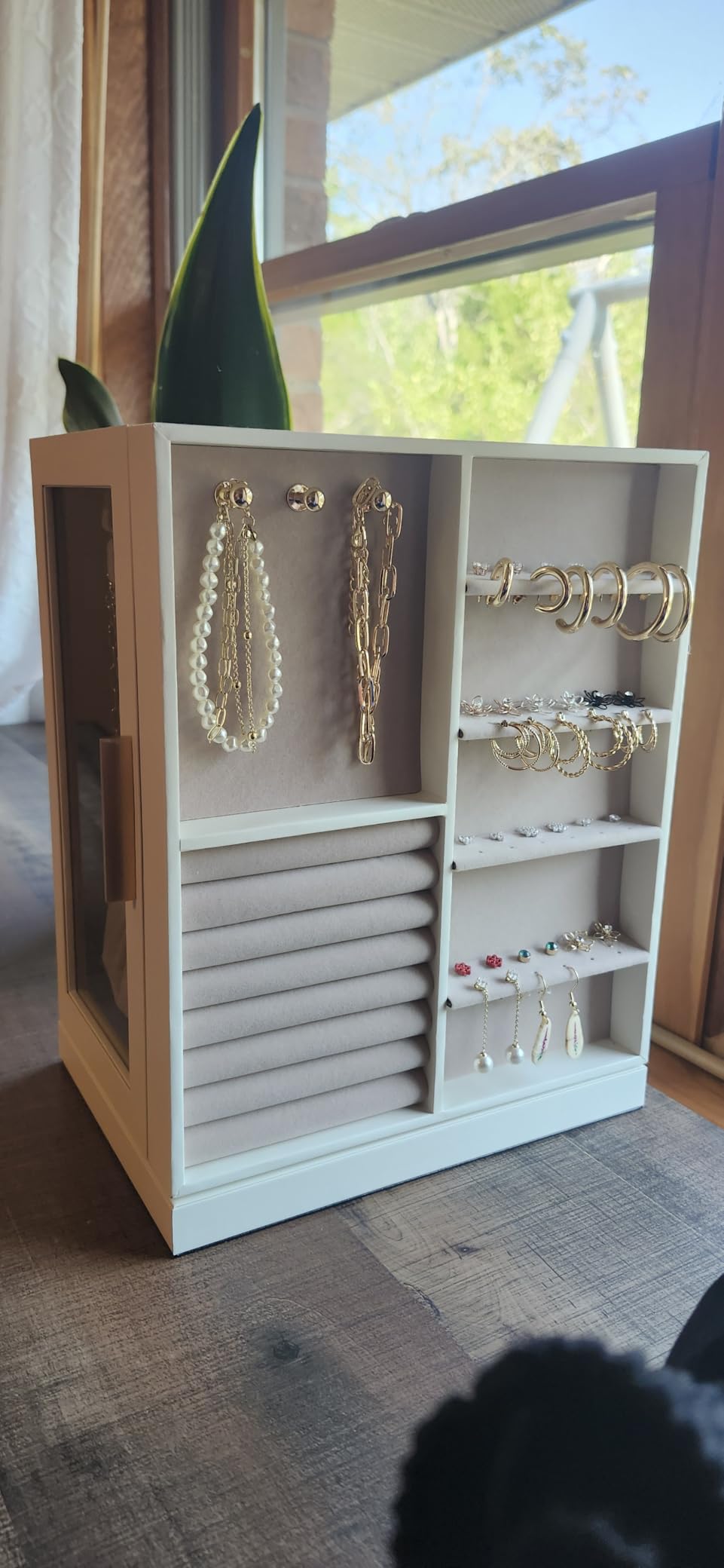 SONGMICS Jewelry Box 360°Rotating, Jewelry Storage Case with 5 Drawers, Jewelry Organizer, Glass Window, Spacious, Vertical Jewelry Storage, Graphite Black customer photo 2