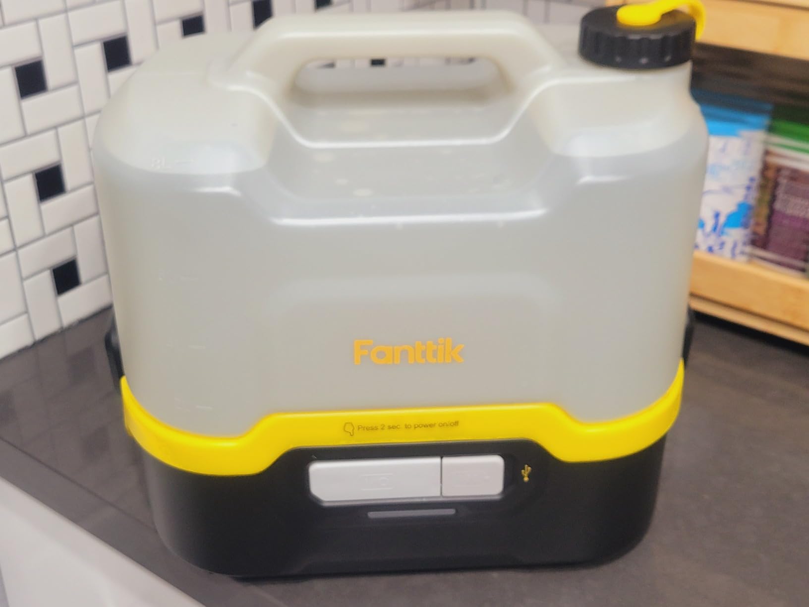 Fanttik NB8 Nano Portable Cordless Electric Sprayer with 2.1Gal Tank, Retractable Spray Head, 2600mAh Lithium Battery, IPX5, 72-98PSI customer photo 2