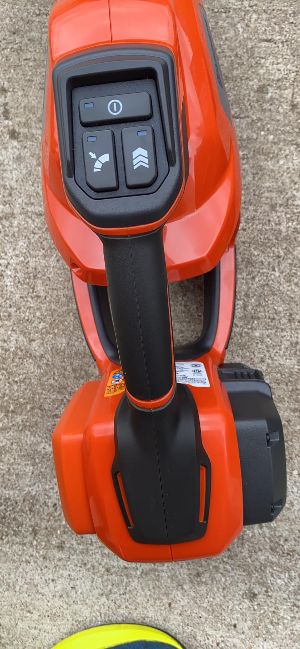 Husqvarna Leaf Blaster 350iB Battery Powered Cordless Leaf Blower, 200-MPH 800-CFM customer photo 1