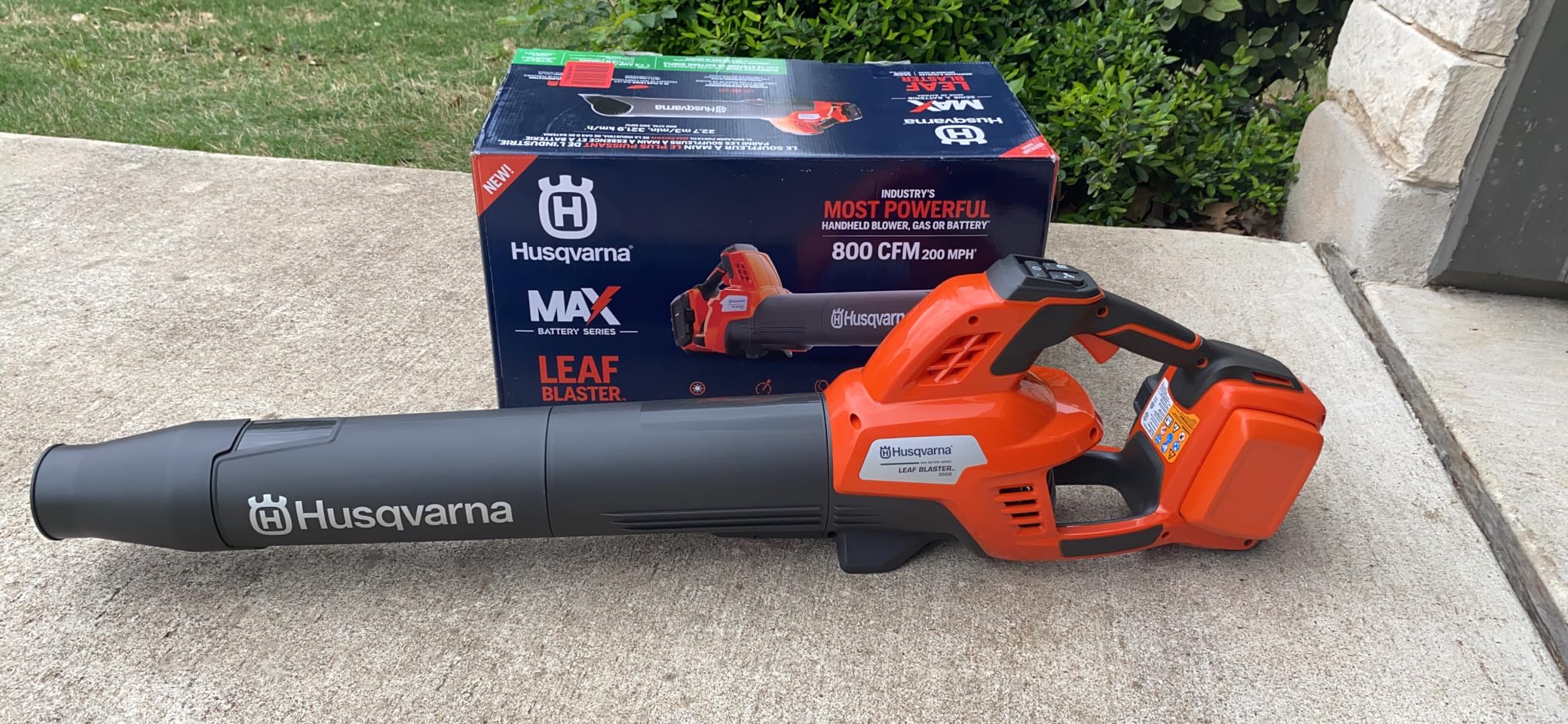 Husqvarna Leaf Blaster 350iB Battery Powered Cordless Leaf Blower, 200-MPH 800-CFM customer photo 2