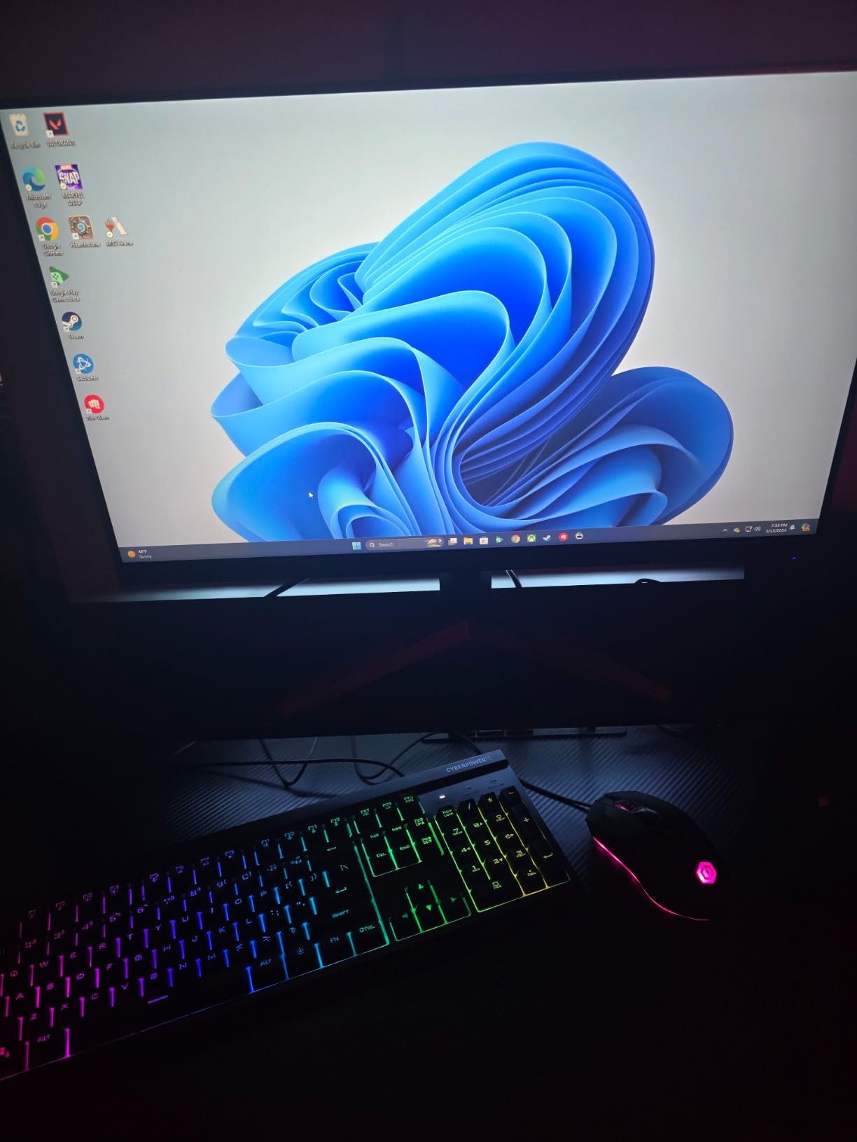 CYBERPOWERPC Gamer Master Gaming PC, AMD Ryzen 5 7600 3.8GHz, GeForce RTX 4060 8GB, 16GB DDR5, 500GB NVMe SSD, Wi-Fi Ready & Windows 11 Home (GMA2700A) customer photo 2