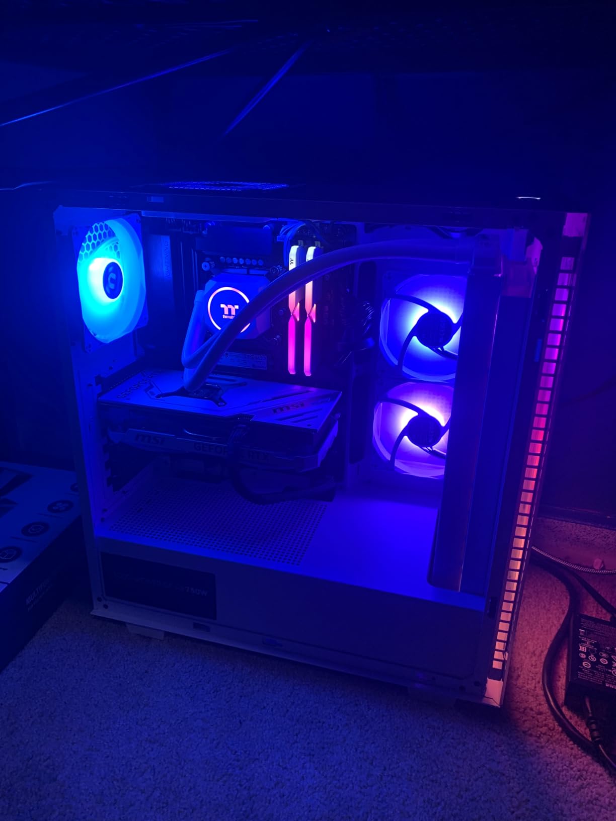 Thermaltake LCGS Avalanche i477T AIO Liquid Cooled CPU Gaming Desktop (Intel Core i7-13700KF, 32GB DDR5 5600MT/s, NVIDIA GeForce RTX 4070 Ti, 2TB NVMe M.2, WiFi) customer photo 2