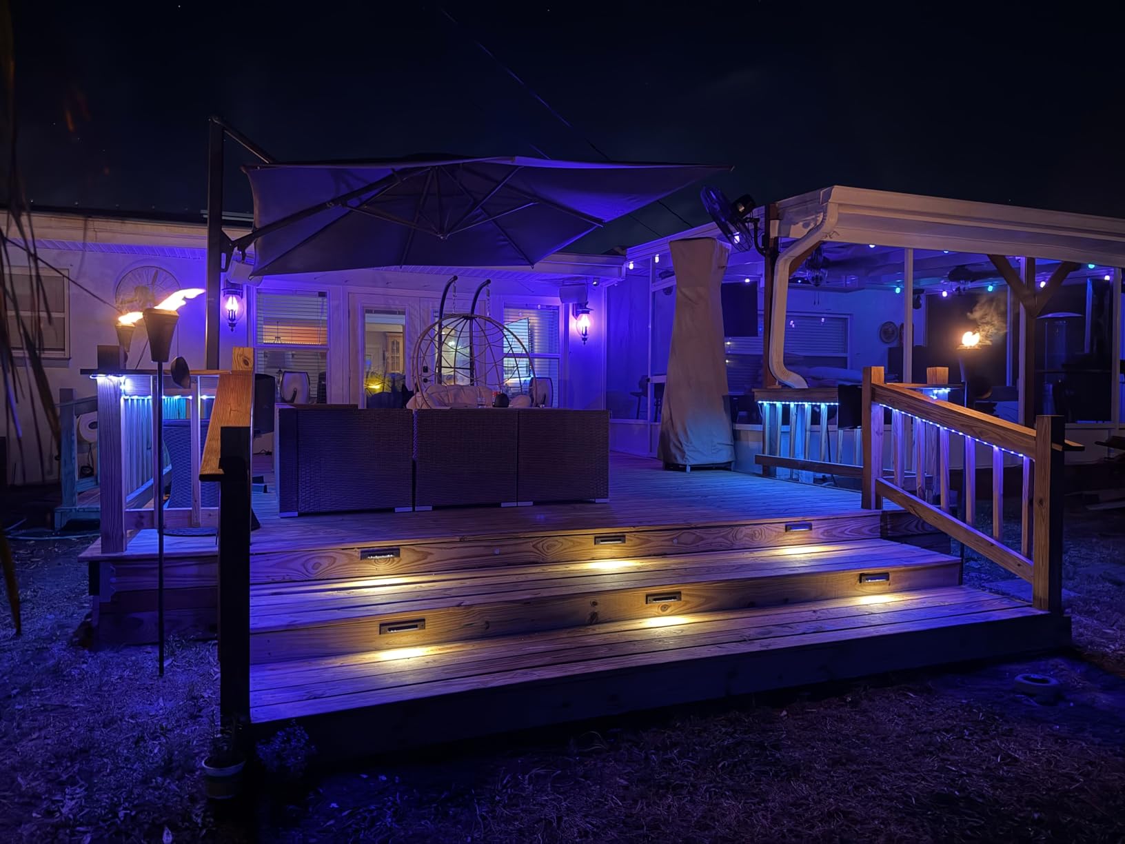 Govee Outdoor LED Strip Lights, 98.4ft Smart Outdoor Lights Work with Alexa and Google Assistant, App Control, IP65 Waterproof, RGBIC Lights for Patio, Eave, Party Decorations customer photo 1