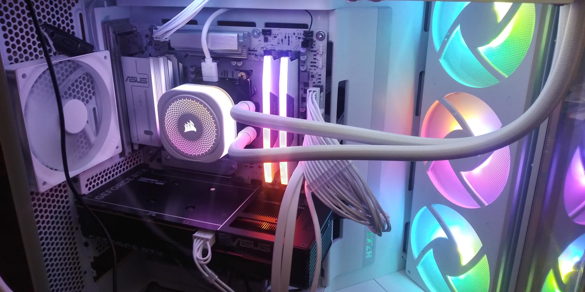 CORSAIR VENGEANCE RGB DDR5 RAM 32GB (2x16GB) 6000MHz CL36-44-44-96 1.35V Intel XMP 3.0 Desktop Computer Memory - White (CMH32GX5M2E6000C36W) customer photo 1