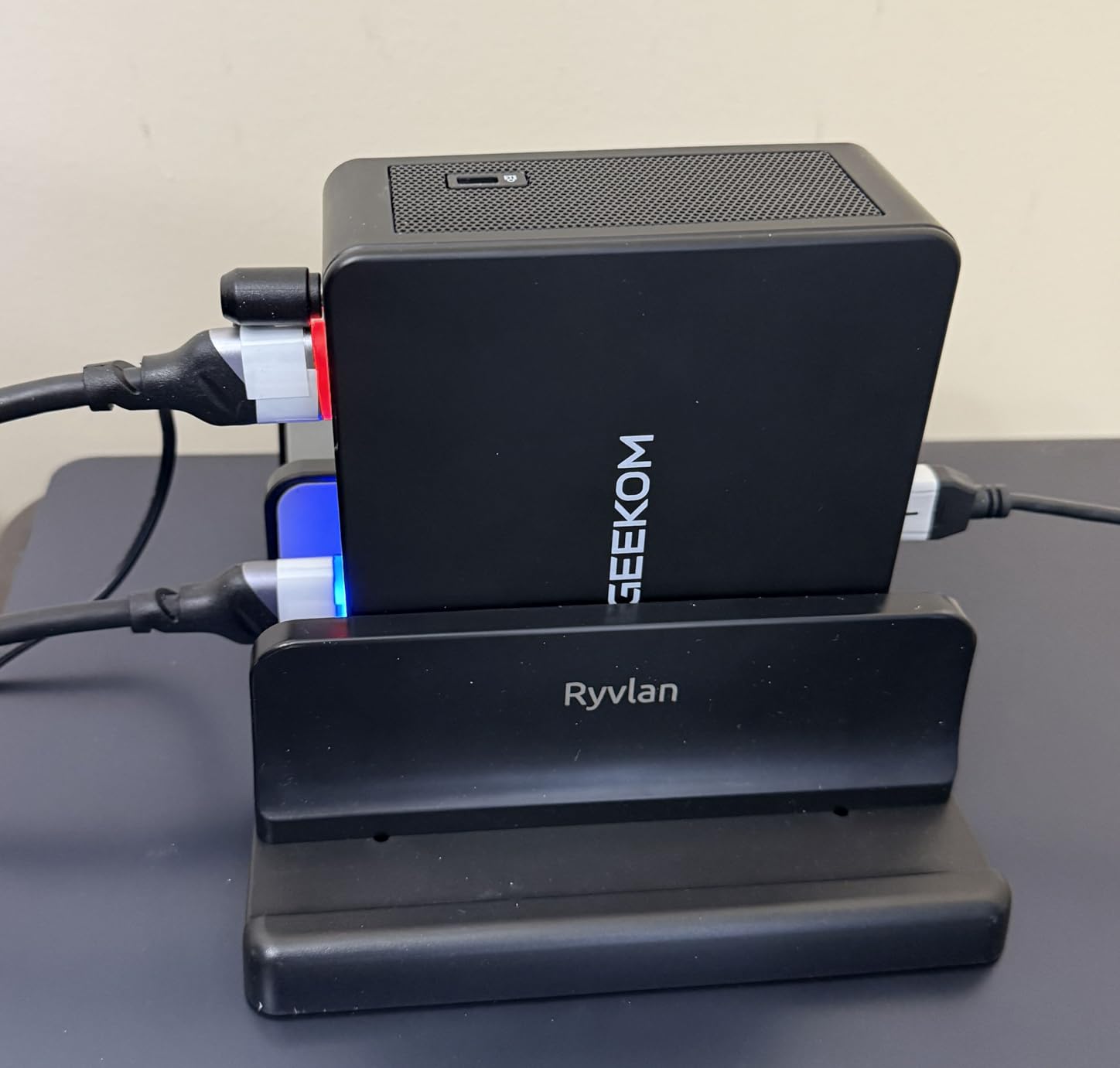 GEEKOM IT13 Mini PC 2026 with 13th Gen Intel i5-13600H, 16GB RAM, 1TB SSD, Windows 11 Pro, 2xUSB4.0(40Gbps), WiFi 6E customer photo 1