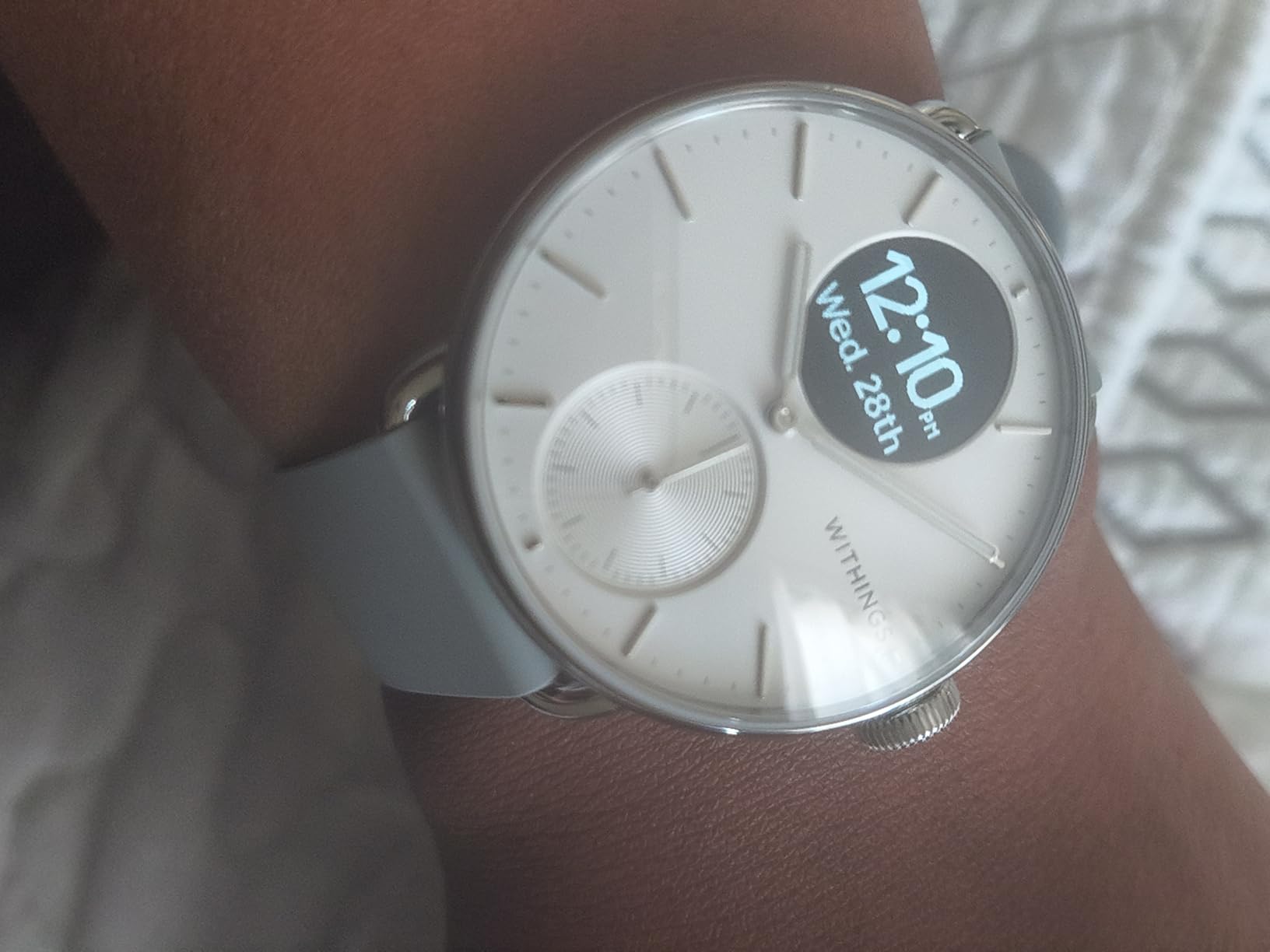 Withings ScanWatch 2 - Hybrid Smart Watch, Heart Rate Monitoring, Fitness Tracker, Cycle Tracker, Sleep Monitoring, GPS Tracker, 30-Day Battery Life, Android & Apple Compatible, HSA/FSA customer photo 2