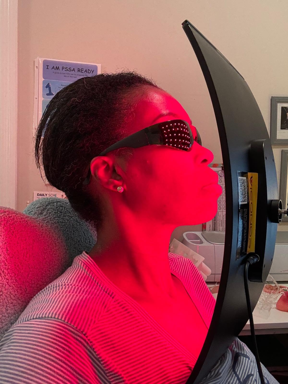 Red Light Therapy for Face and Body, Red Infrared Light Therapy Lamp with Stand Led 660nm Red Light-Therapy& 850nm Infrared Light Device for Body customer photo 1