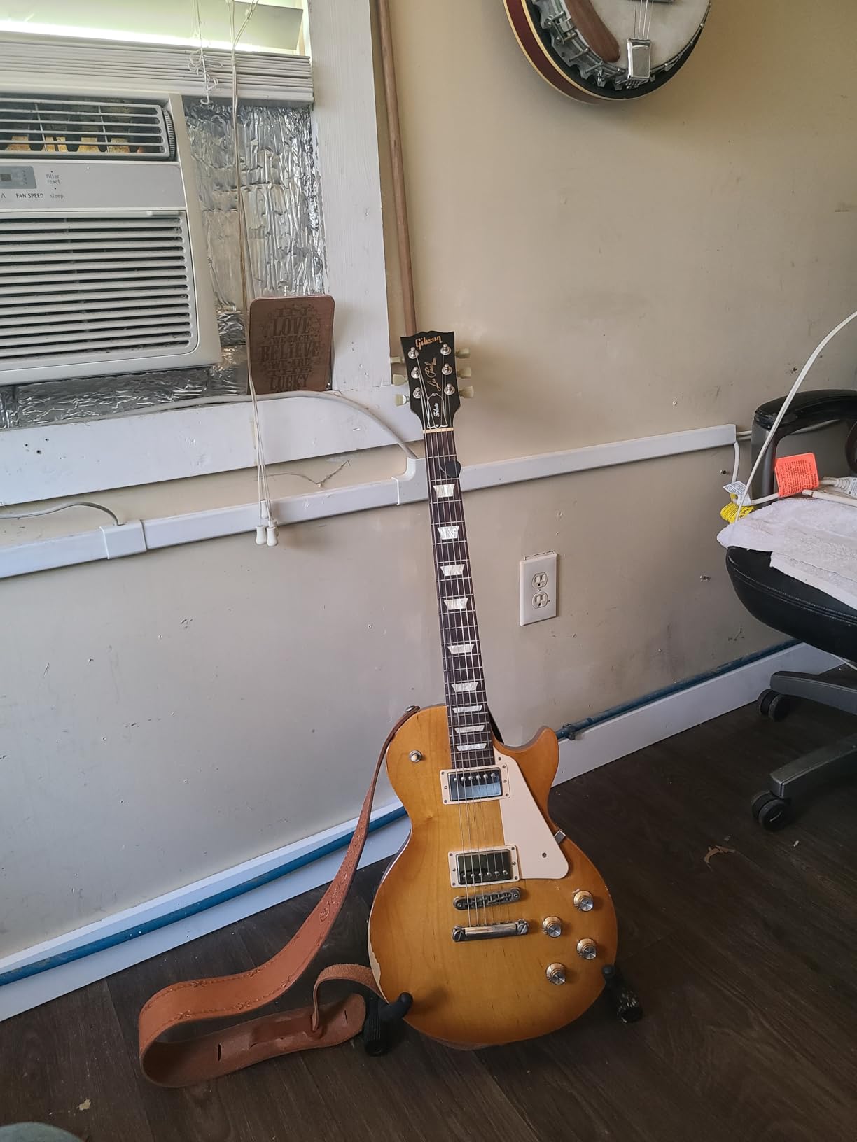 Guitar Stand, Guitar Rack for Acoustic Holder, Electric Guitar, Bass, Multiple Guitar Rack Holder for Guitars, Guitar Amp Accessories, for Home Music Studio, Black (GSHB6501) customer photo 1