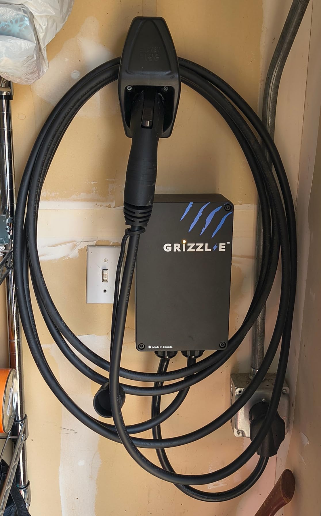 Grizzl-E Smart Level 2 EV Charger - 40 Amp, WiFi Enabled, NEMA 14-50, Extreme Edition customer photo 1