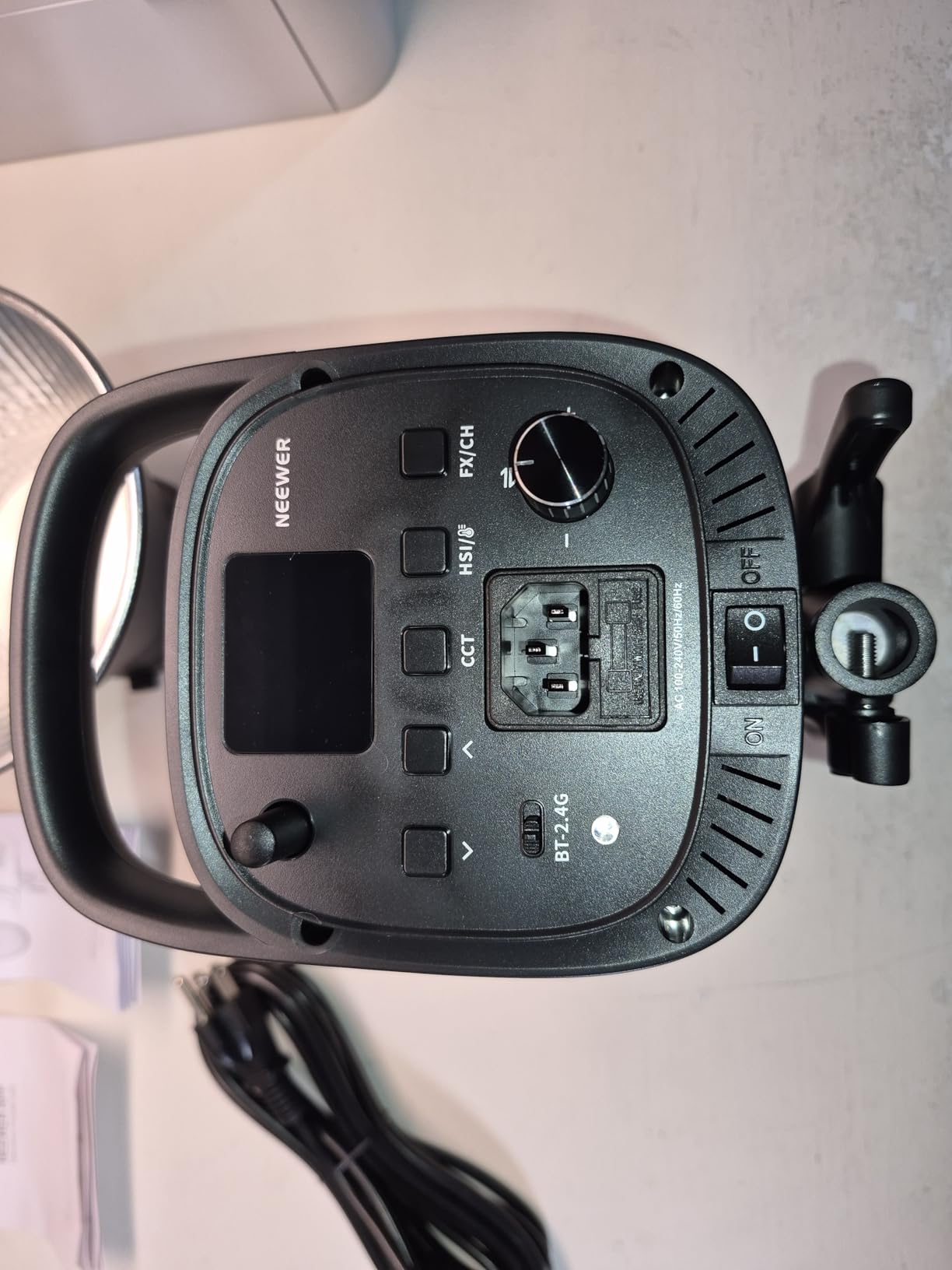 NEEWER CB100C 130w RGB LED Video Light, APP/2.4G Control 360° Full Color 2700K-6500K 27000lux/m COB Bowens Mount Silent Continuous Output Lighting TLCI/CRI97+ 17 Scenes for Video Recording Photography customer photo 2