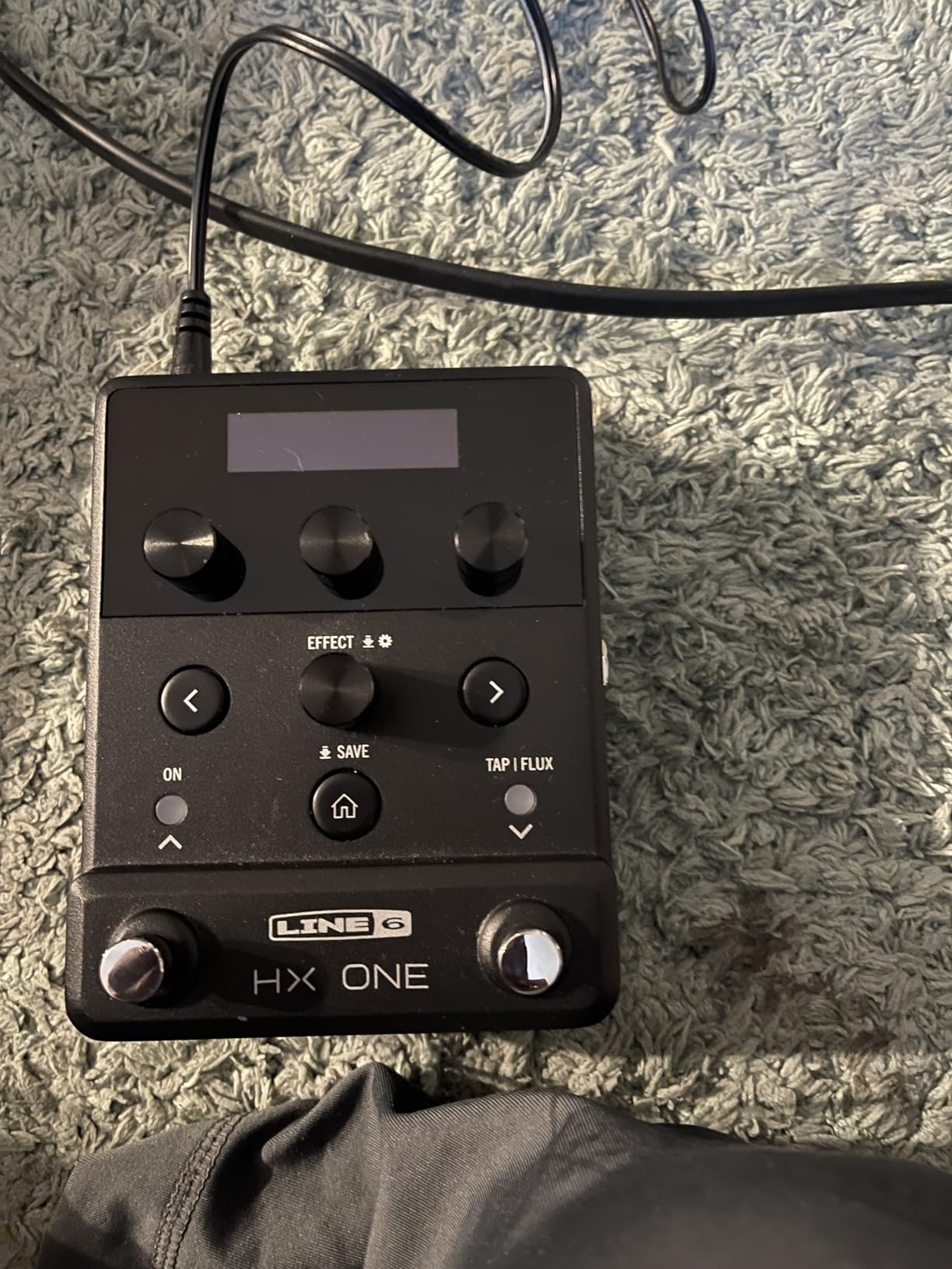 Line 6 HX One Multieffects Processor customer photo 2