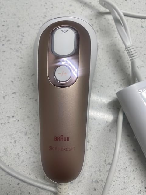 Braun Smart IPL, Skin i-Expert Pro 7, VOGUE's Best Hair Removal Device, IPL Hair Removal for Women and Men, Permanent Laser Hair Reduction At-Home, World's 1st Smart App, 4 Heads, IPL7387 customer photo 1