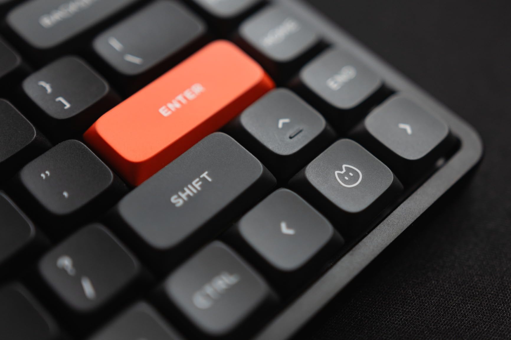 NuPhy Air75 V2 Portable 75% Low Profile Mechanical Keyboard, Wireless Keyboard, Supports Bluetooth/2.4G/USB-C RGB Bluetooth Keyboards, Compatible with Windows/Mac OS/Linux Systems-Gateron Brown Switch customer photo 2