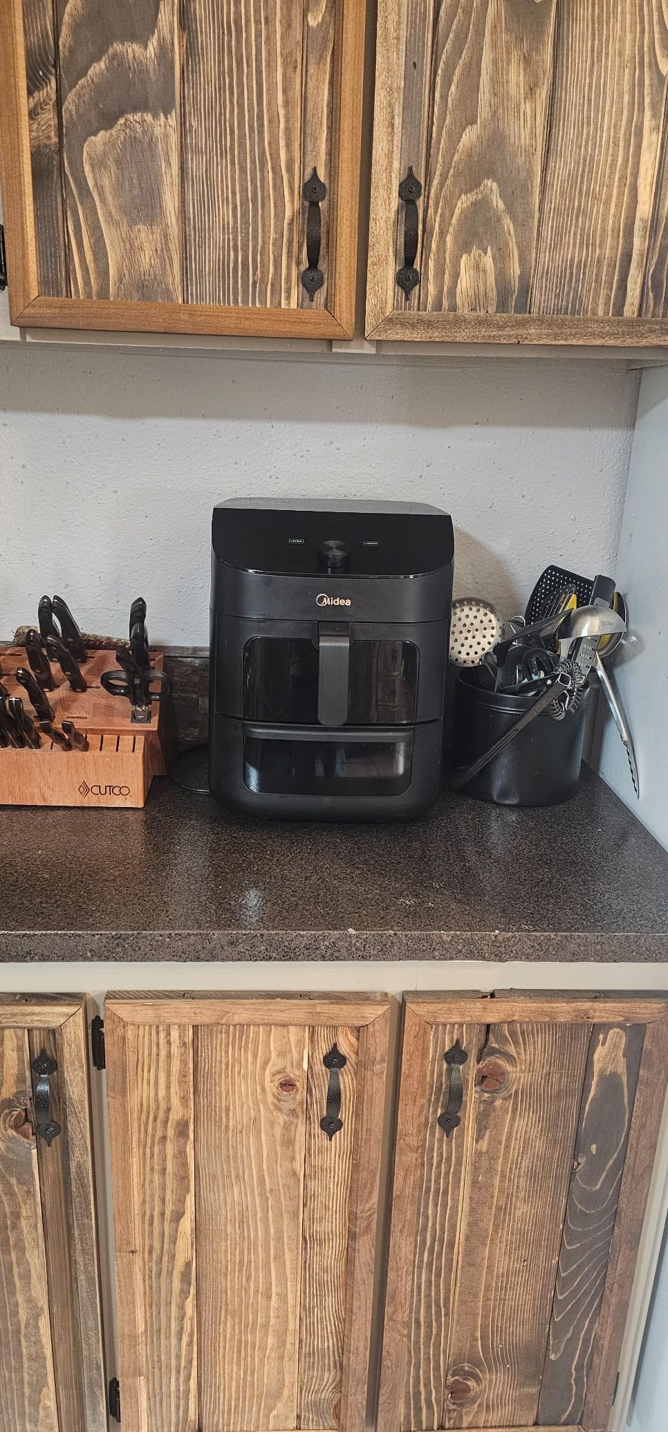 Midea Dual Basket Air Fryer Oven 11 Quart 8 in 1 Functions, Clear Window, Smart Sync Finish, Works with Alexa, Wi-Fi Connectivity, 50+ App Recipes for family meals, Bake, Roast, Grill, Broil, Toast customer photo 2