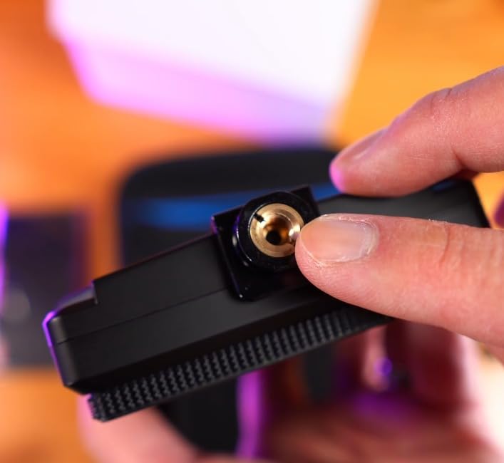 FEELWORLD S55 V3 6 inch Camera DSLR Field Monitor with F550 Battery 2200mAh and Case, Small Full HD 1920x1080 IPS LUT Video Peaking Focus Assist with 4K HDMI 8.4V DC Input Output Include Tilt Arm customer photo 2