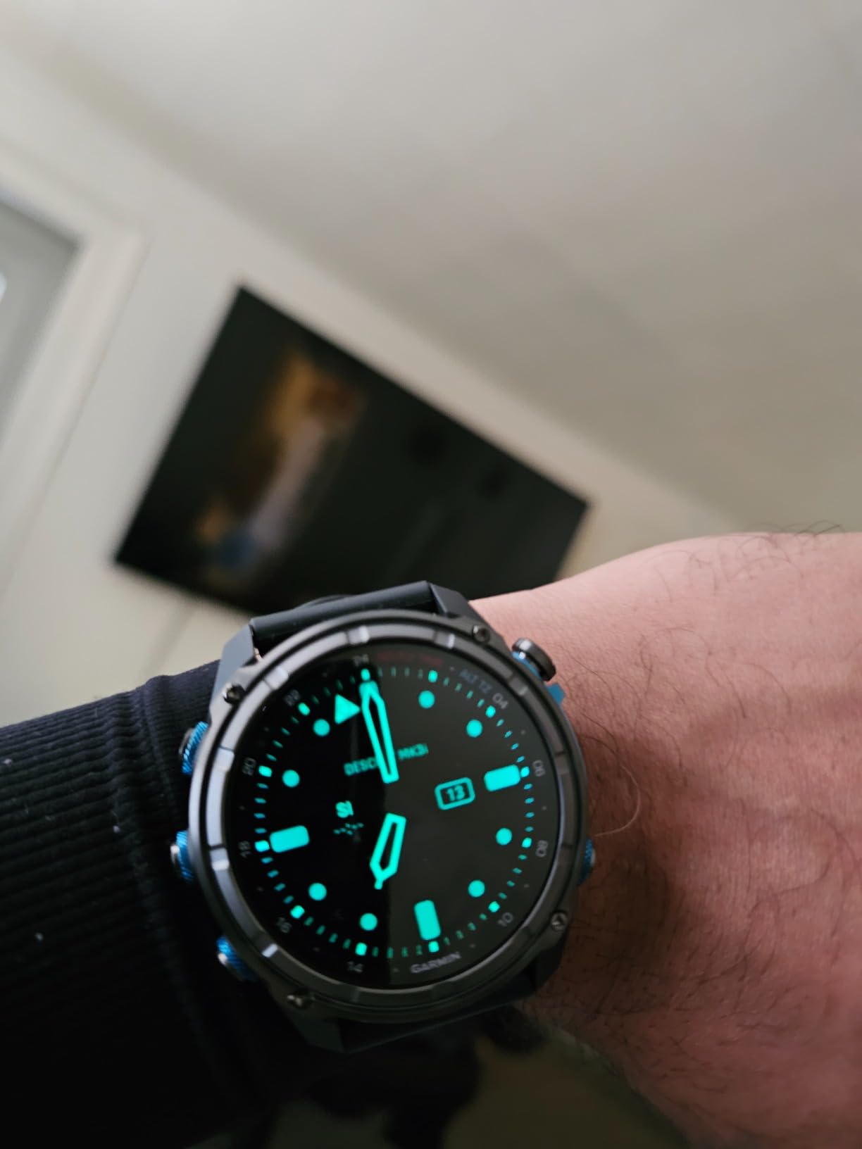 Garmin Descent Mk3i, Dive Computer and Multisport GPS Smartwatch, Air Integration, Black Titanium customer photo 1