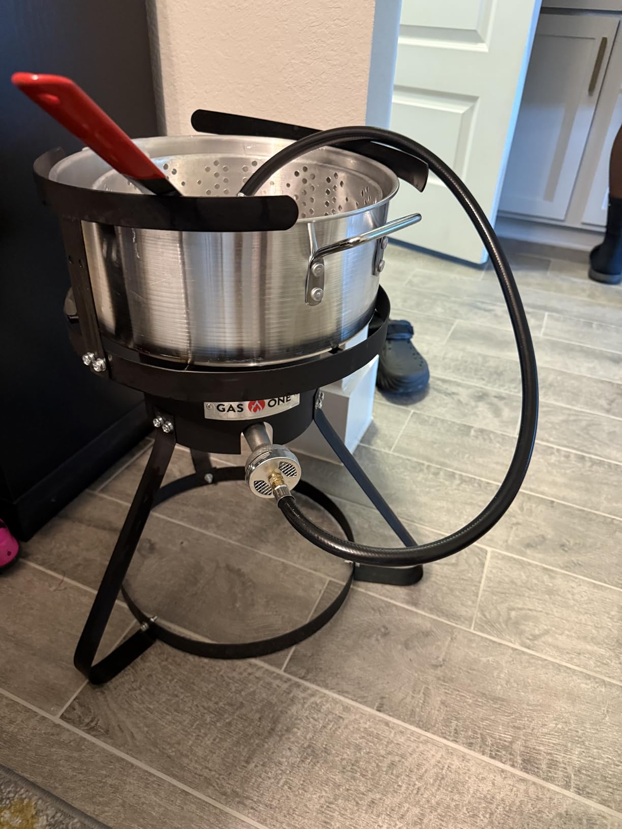 Gas One Propane Deep Fryer with 10Qt Deep Fryer Pot - High Grade Strainer Basket Aluminum Pot for Fish Fry Chicken Wings, Seafood Pot customer photo 1