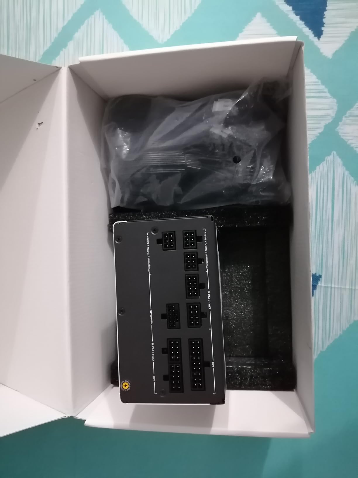 Prime 750W Gold (750 Watt, ATX 3.0 Compatible, Fully Modular Power Supply, 80+ Gold Certified, Dual Ball Bearings, Two Color Options in One, 8-Year Warranty) customer photo 1