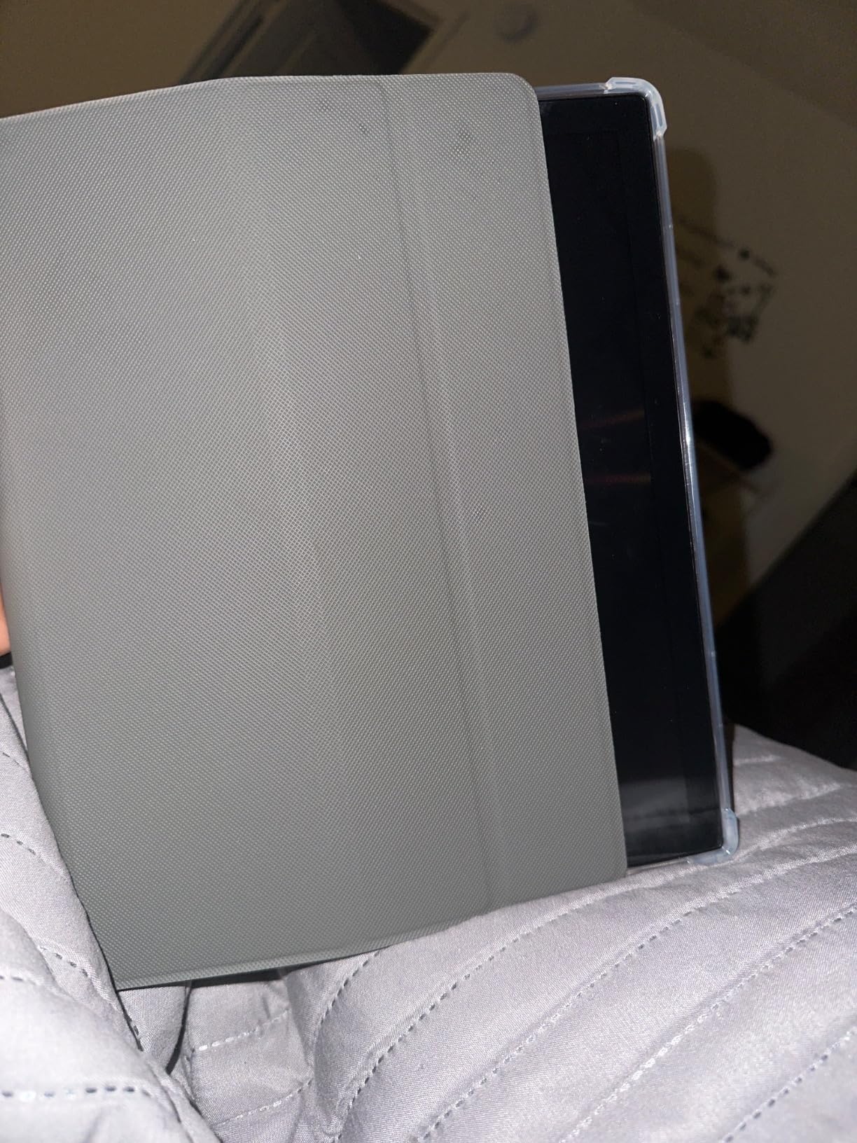 Android Tablet 2026 Latest 10 inch Tablet with Keyboard,128GB ROM 16GB RAM TF1TB Expand,Octa-Core,5GWiFi,1080FHD,13MP+8MPCamera,Bluetooth5.0,GPS,Mouse,Case,Black customer photo 2