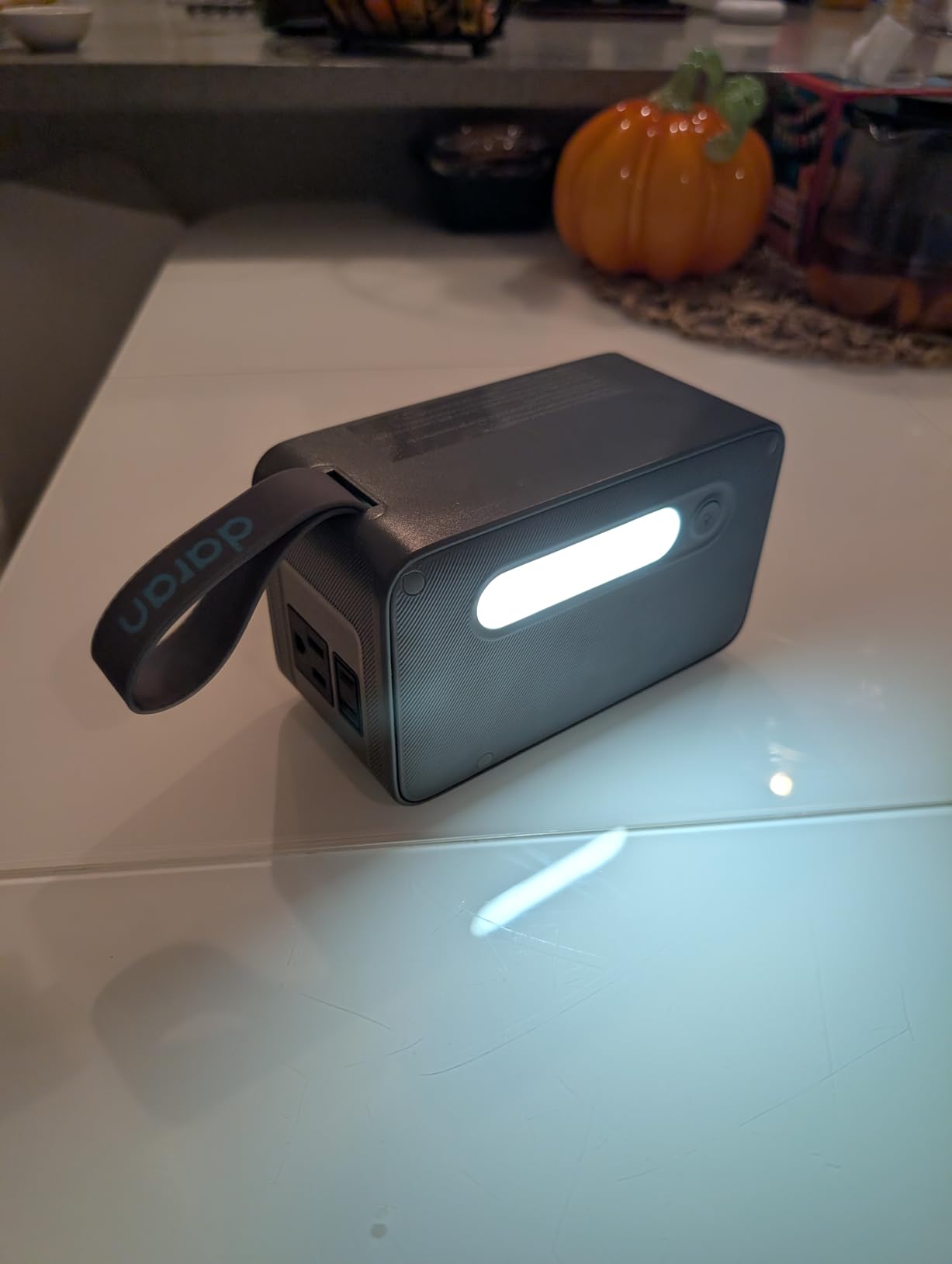 Portable Power Station 28,000mAh LiFePO4 Battery 100W(200W Peak) Solar Power Bank, Portable Charger Small Generator with AC Outlets & PD Fast Charging for Home/Laptop/Camping(Solar Panel Optional) customer photo 2