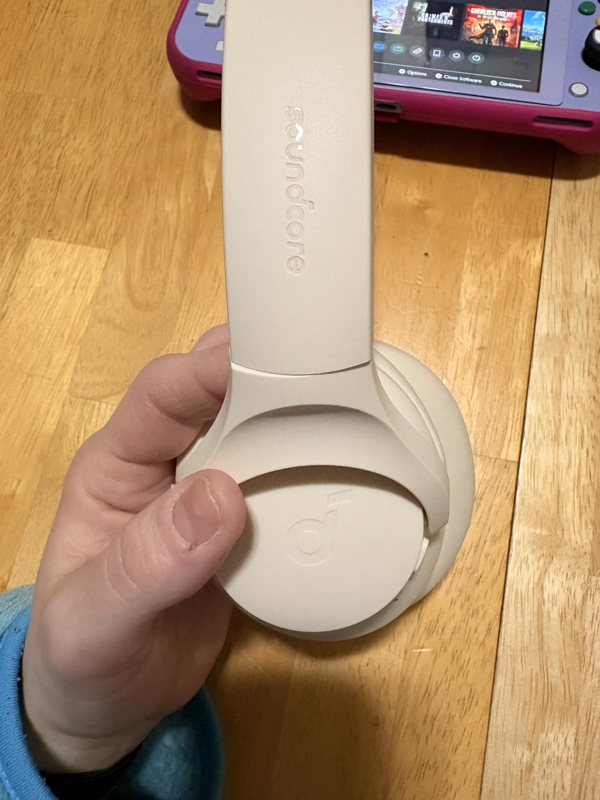 Soundcore by Anker Q20i Hybrid Active Noise Cancelling Headphones, Wireless Over-Ear Bluetooth, 40H Long ANC Playtime, Hi-Res Audio, Big Bass, Customize via an App, Transparency Mode customer photo 1