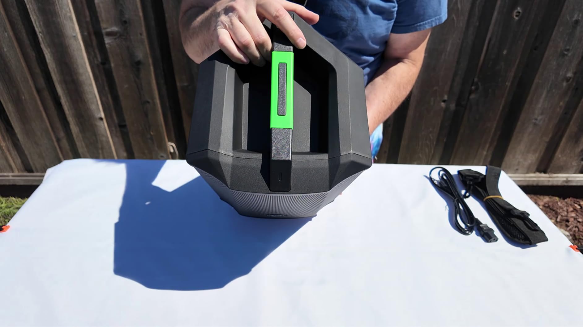 LOTAWAY Y1X-120 240W Portable Battery Powered PA System Bluetooth Speaker with 3-Channel Mixer, Rechargeable Outdoor Sound System for Busking, Karaoke, DJ, Party, Church customer photo 2