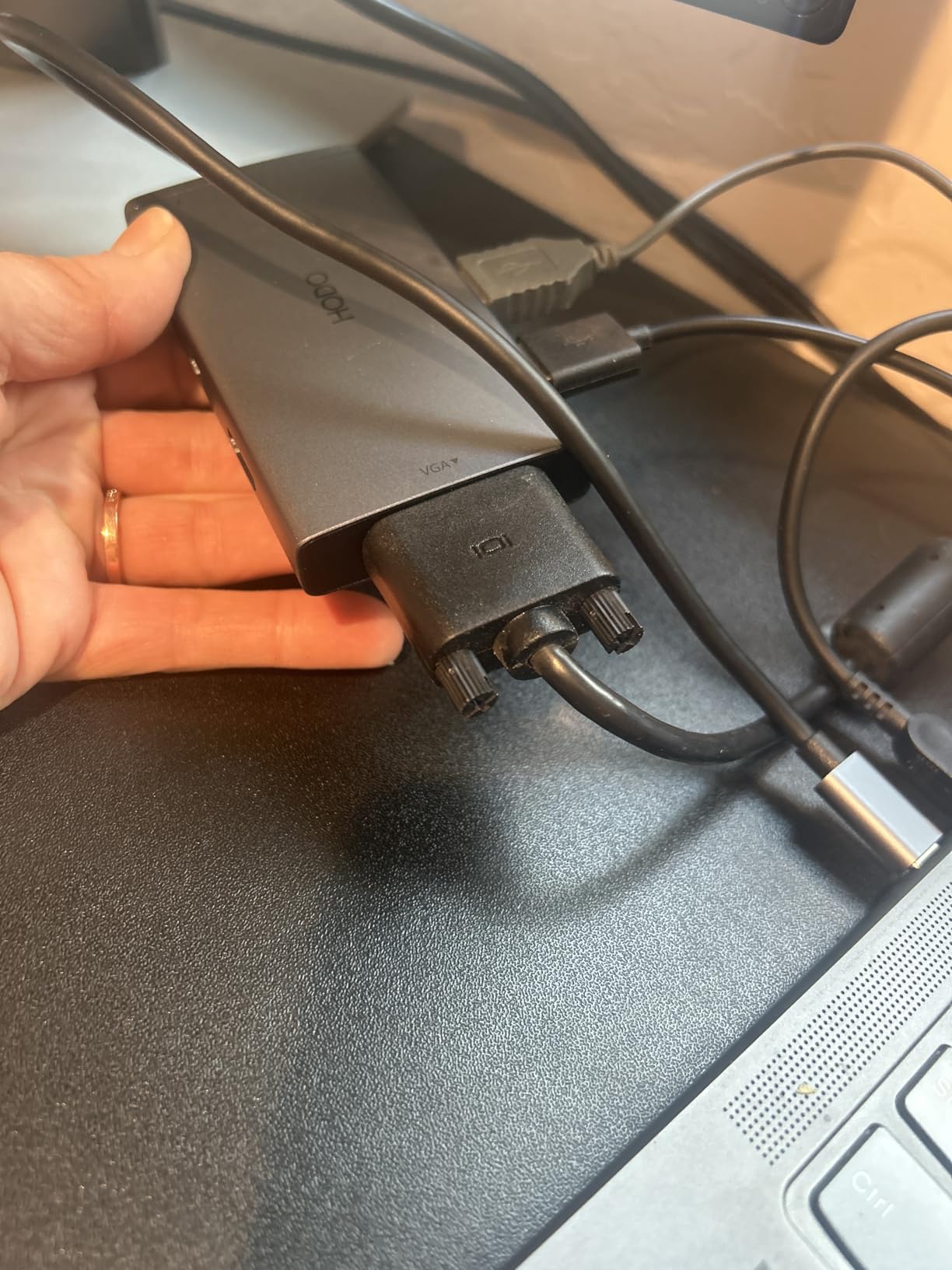 USB C Docking Station Dual Monitor Adapter for Dell HP, Laptop Docking Station 3 Monitors Quad Display USB C Hub Dongle to 4K HDMI+DP+VGA, 8 in 1 Thunderbolt Dock customer photo 1