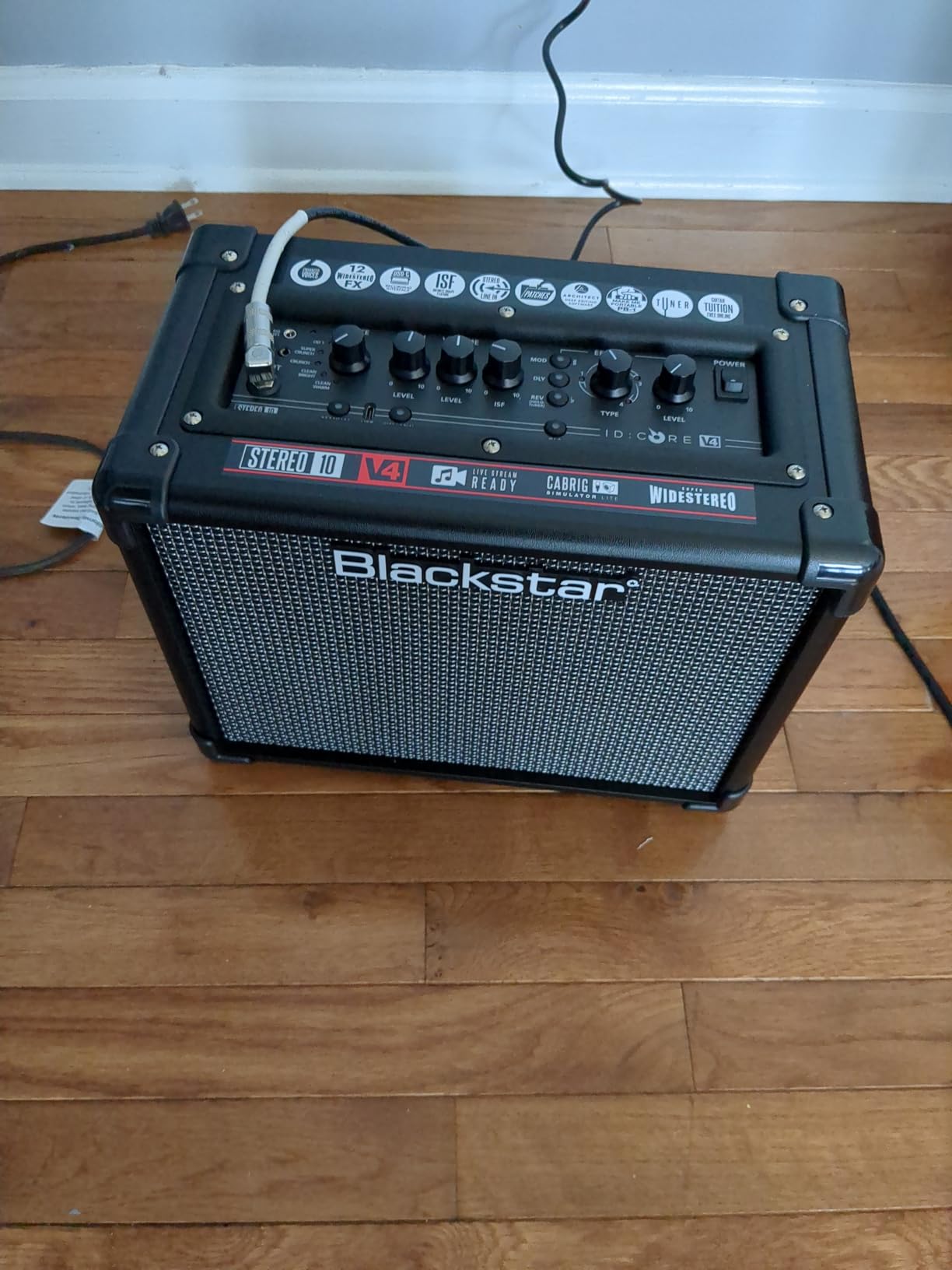 Blackstar ID:Core V4 Stereo 10 - 10-watt 2x3 inch Digital Combo Amp w/ Power Reduction and 4-channel USB-C Output customer photo 2