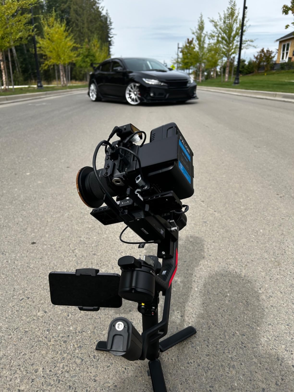 DJI RS 4 Pro Combo, 3-Axis Gimbal Stabilizer for DSLR & Cinema Camera Stabilizer Canon/Sony/Panasonic/Nikon/Fujifilm, Native Vertical Shooting, 4.5kg/10lbs Payload customer photo 2