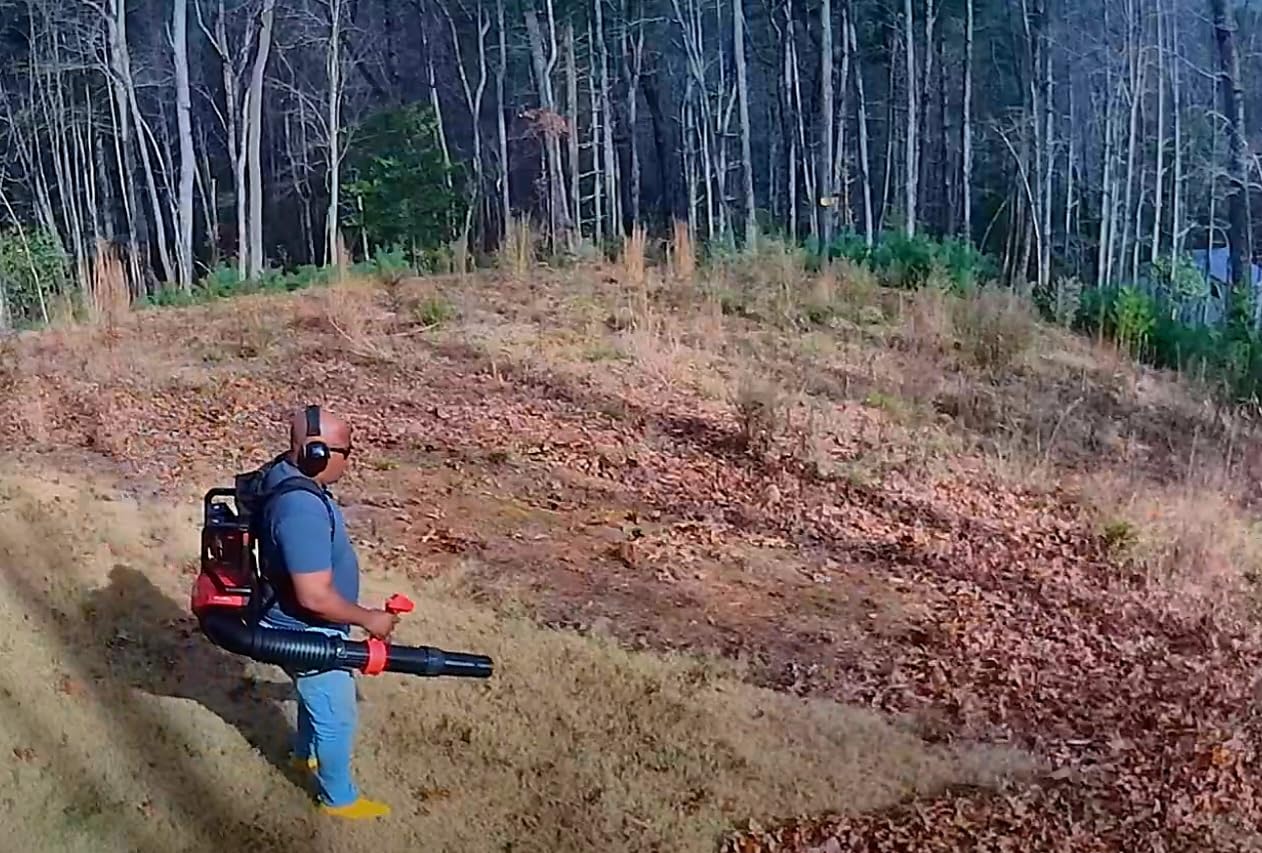 Milwaukee Electric - M18 FUEL Dual Battery Backpack Blower customer photo 2