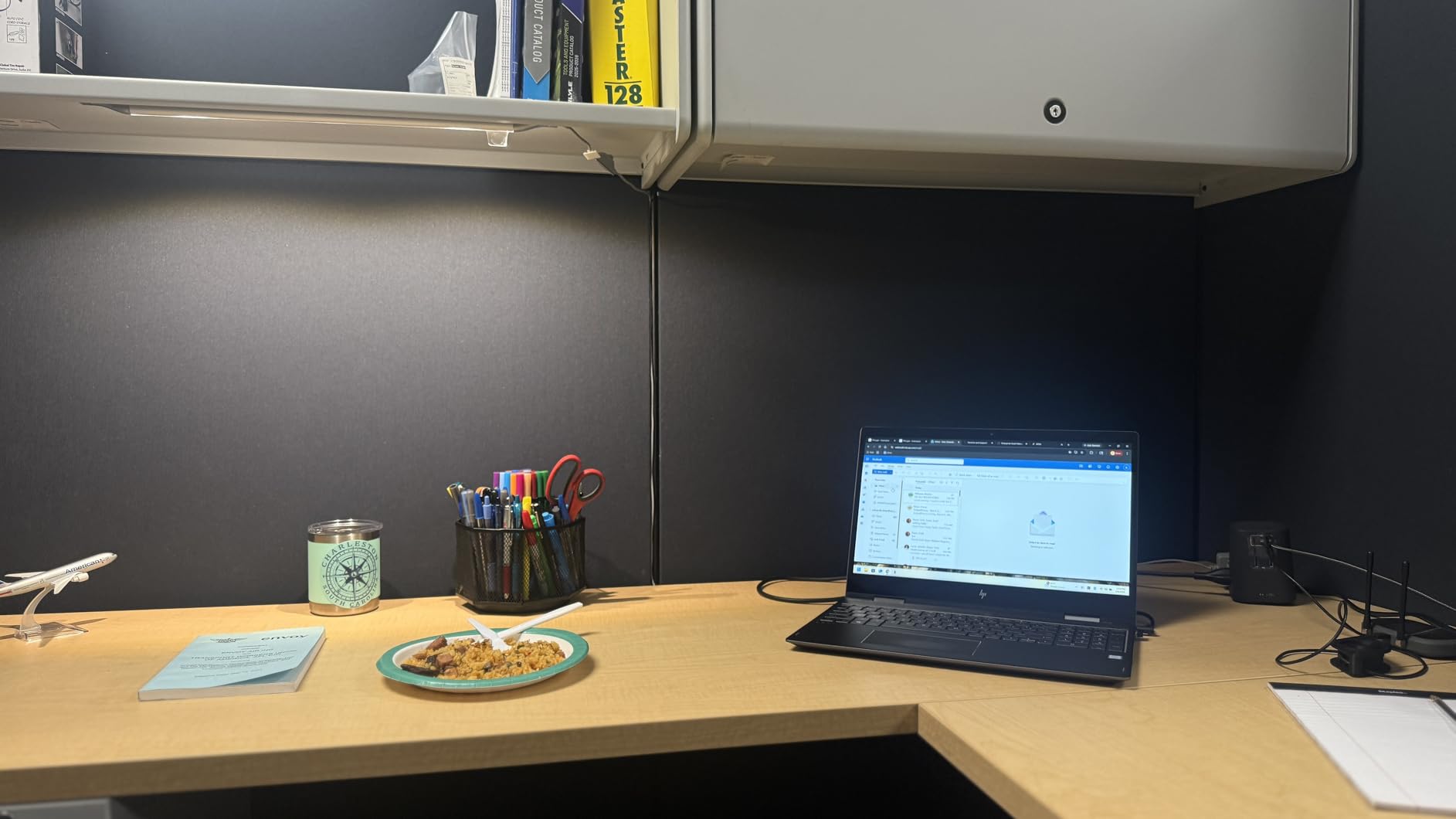 Anker Desktop Charger, 9-in-1 Power Strip with 300J Surge Protector, 100W USB C Charger customer photo 1