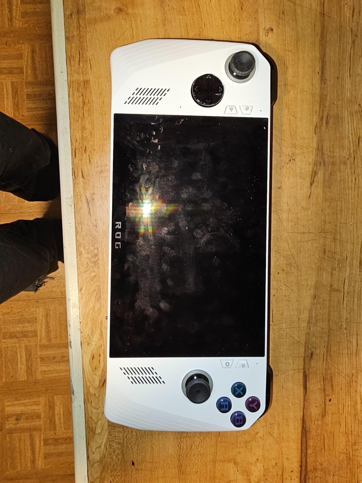 ASUS ROG Xbox Ally Gaming Handheld 7